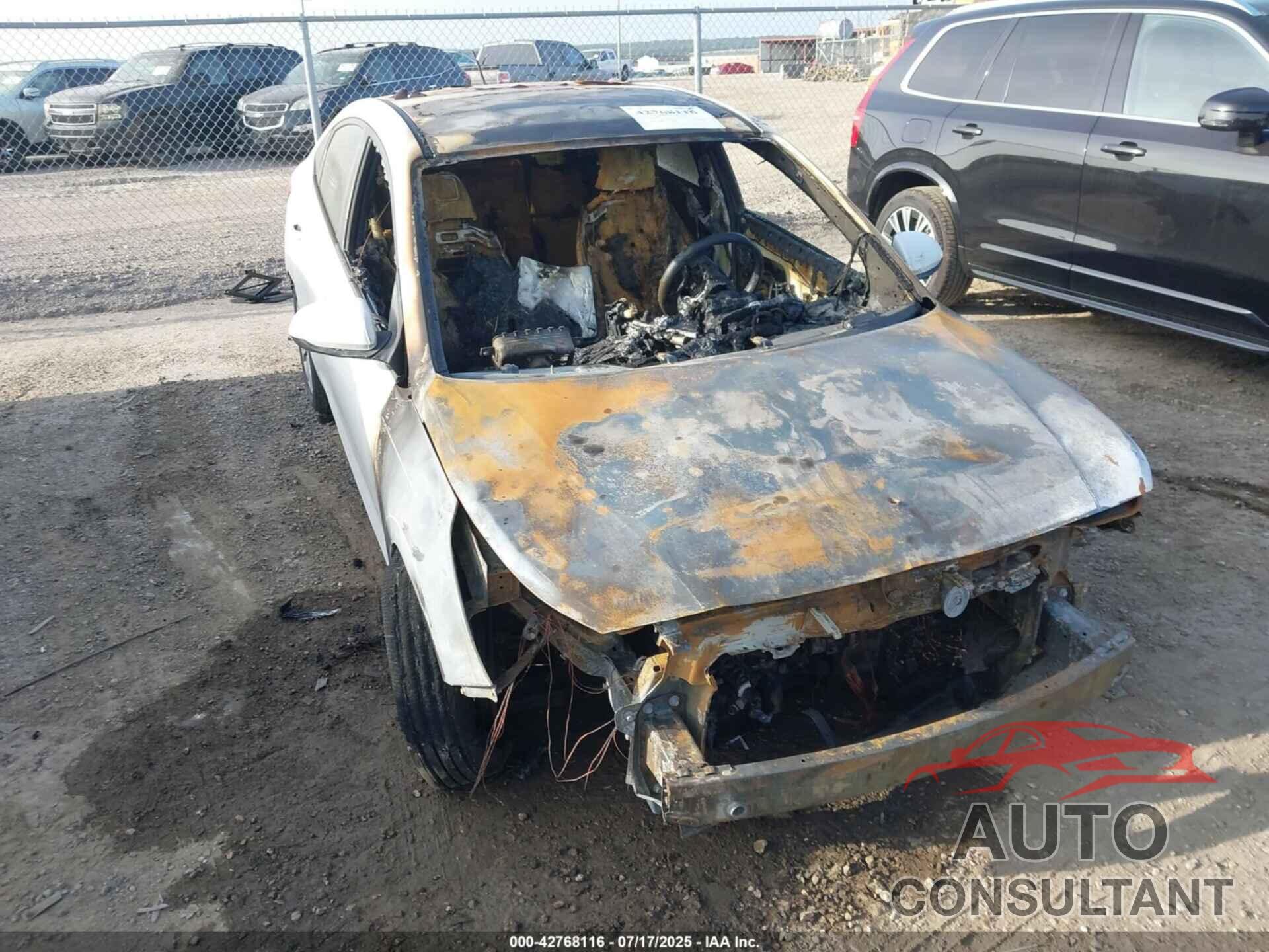 HYUNDAI ACCENT 2019 - 3KPC24A3XKE076407