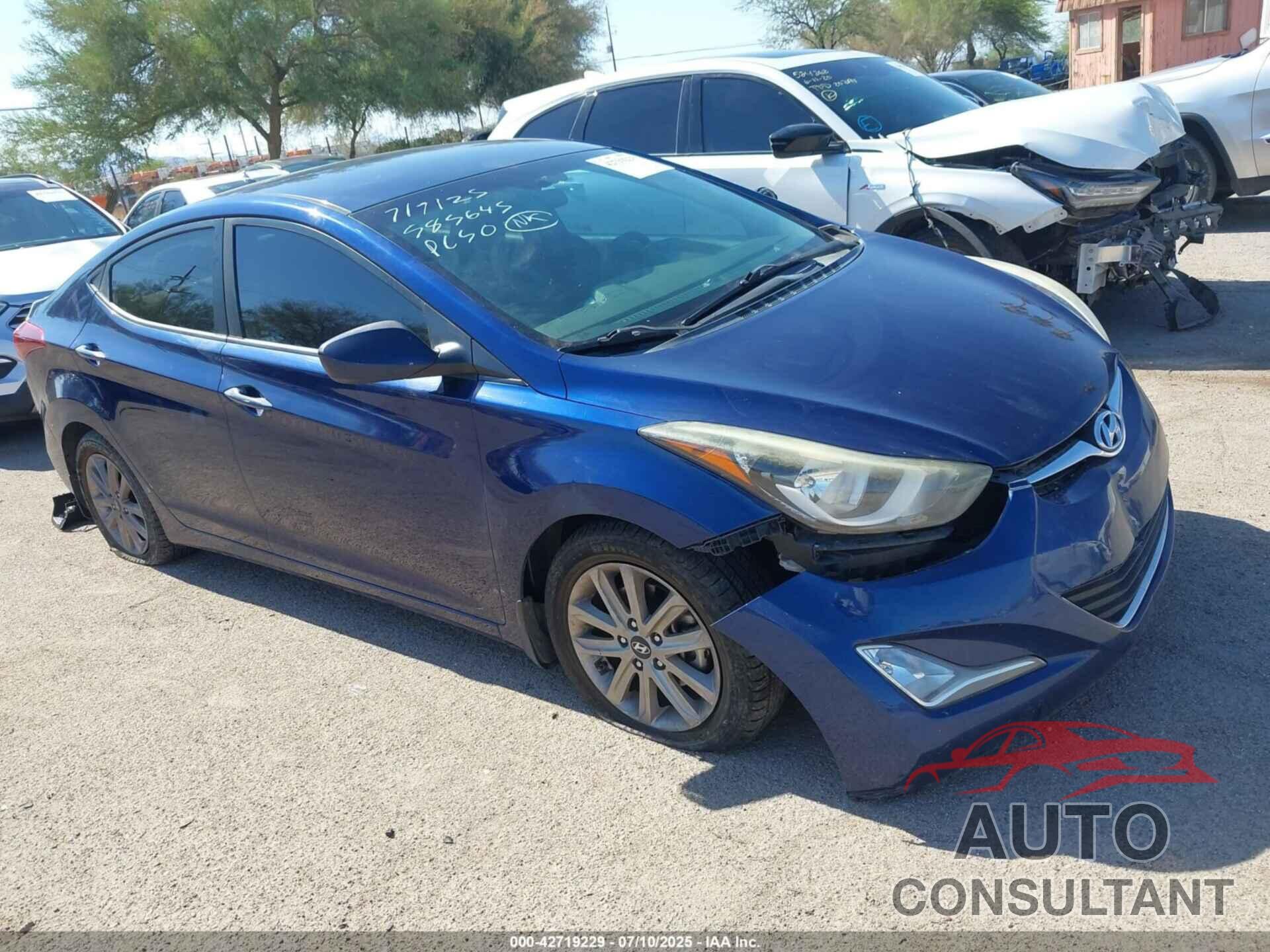 HYUNDAI ELANTRA 2015 - 5NPDH4AE8FH635863