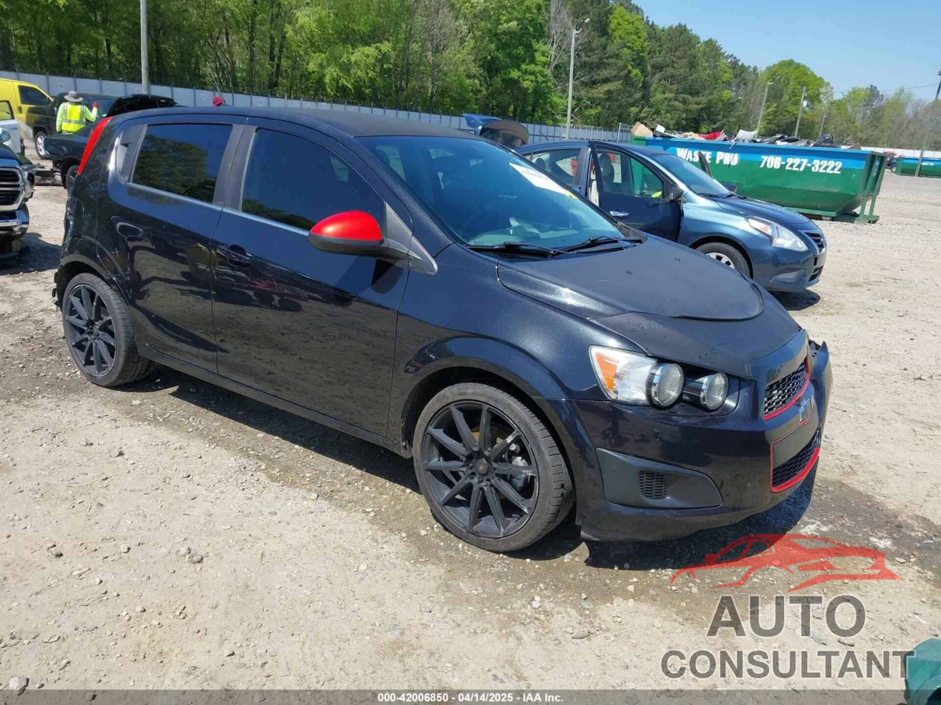 CHEVROLET SONIC 2013 - 1G1JC6SH2D4237422