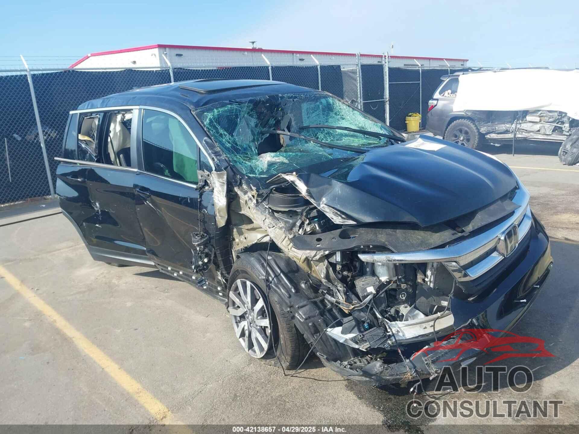 HONDA PILOT 2019 - 5FNYF6H52KB088655