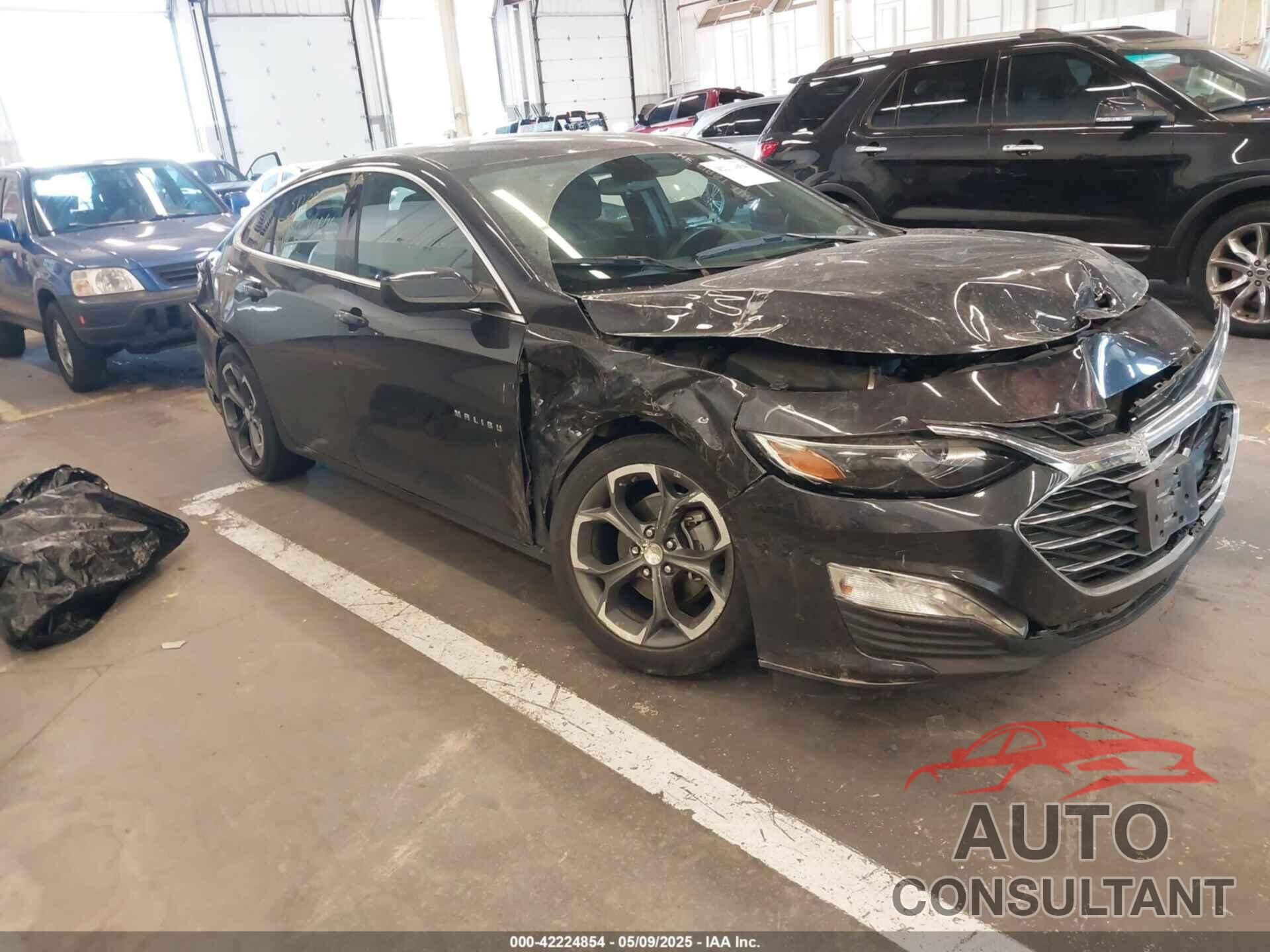 CHEVROLET MALIBU 2022 - 1G1ZD5ST8NF202257