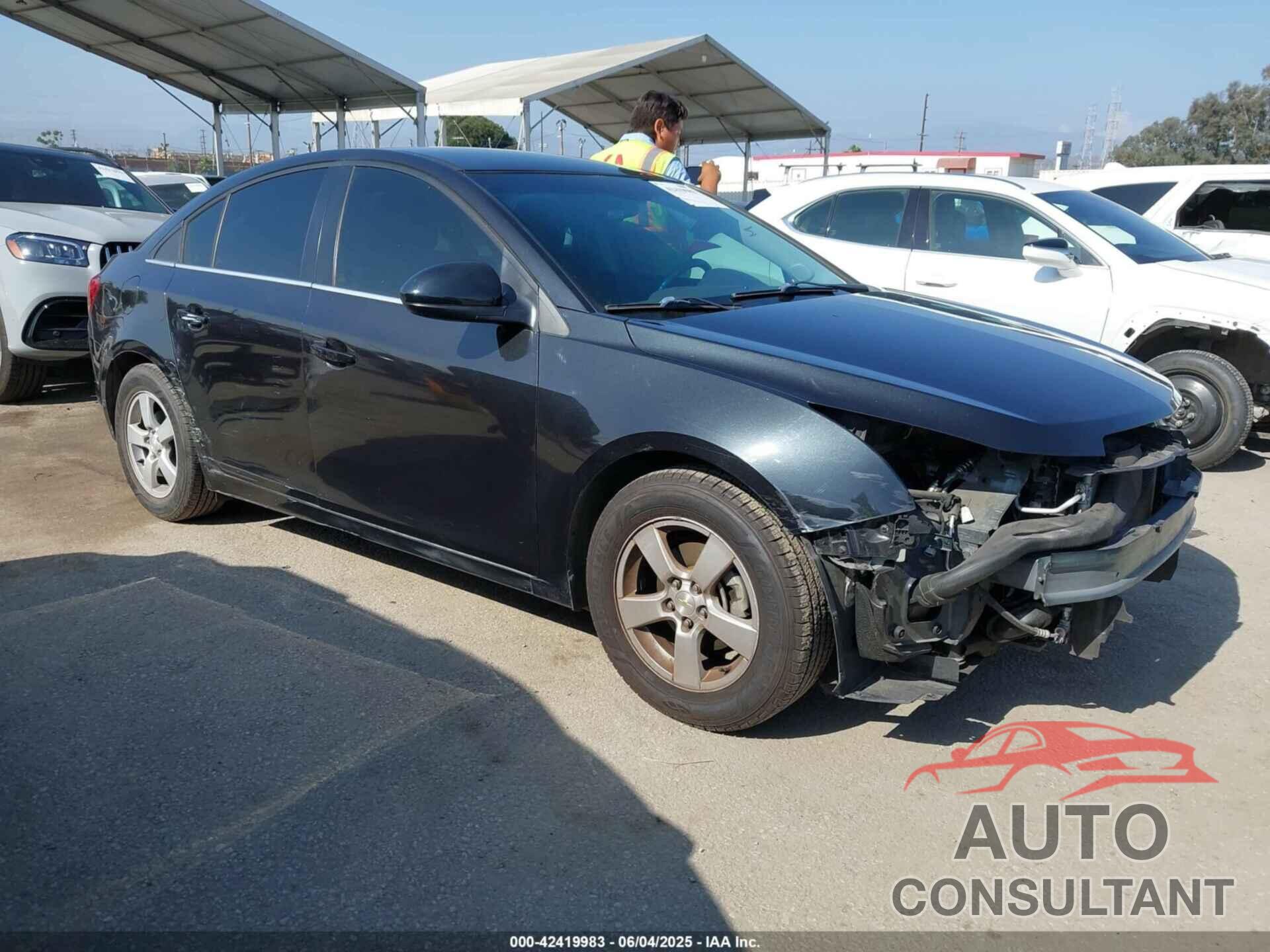 CHEVROLET CRUZE 2014 - 1G1PC5SB0E7375072