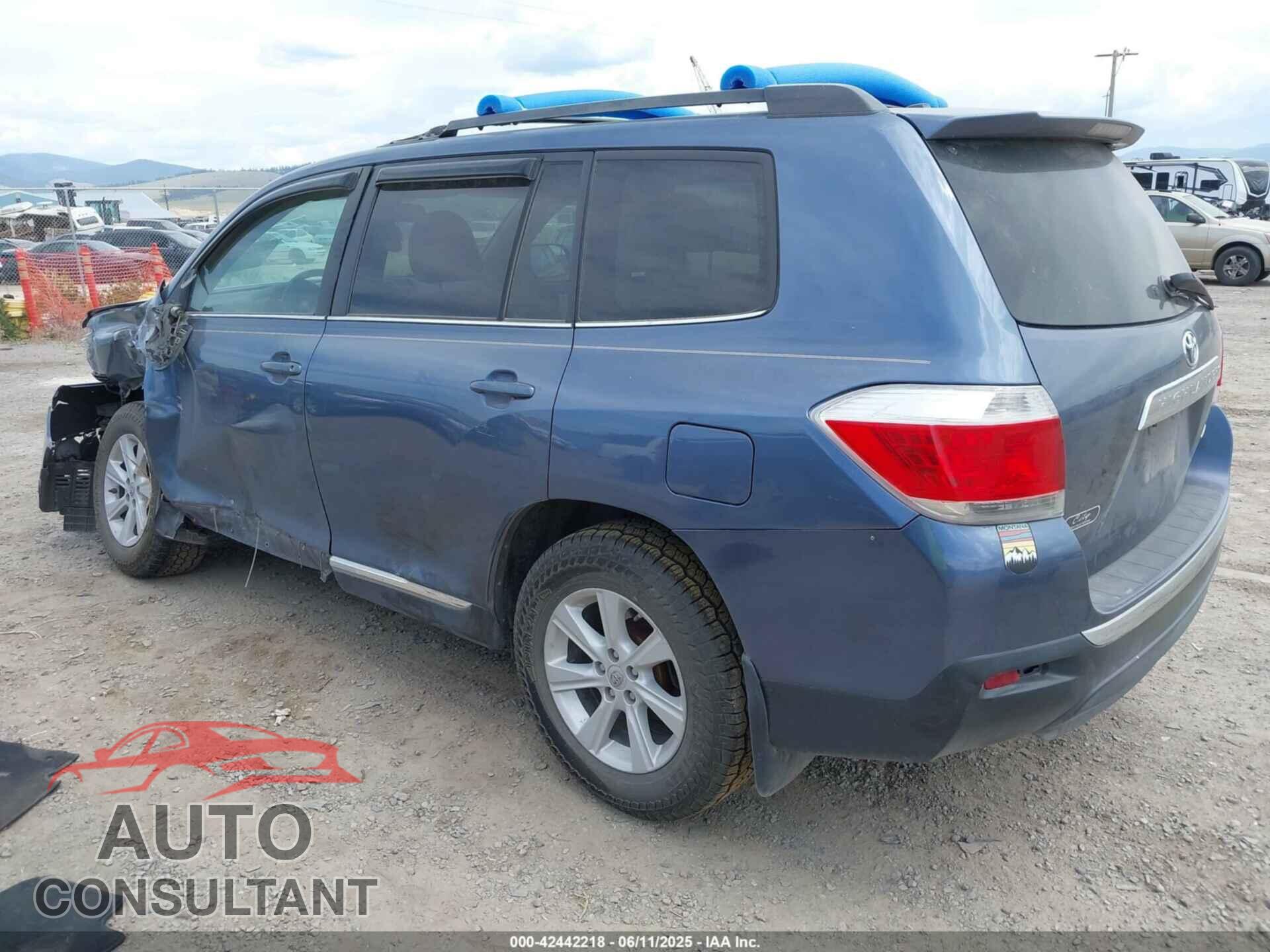 TOYOTA HIGHLANDER 2012 - 5TDBK3EH5CS096132