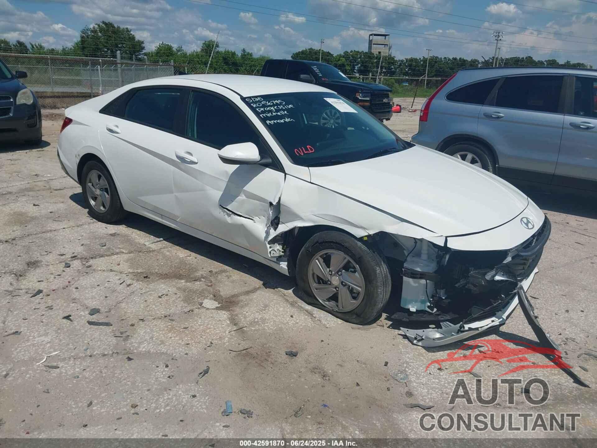 HYUNDAI ELANTRA 2025 - KMHLL4DG9SU861154