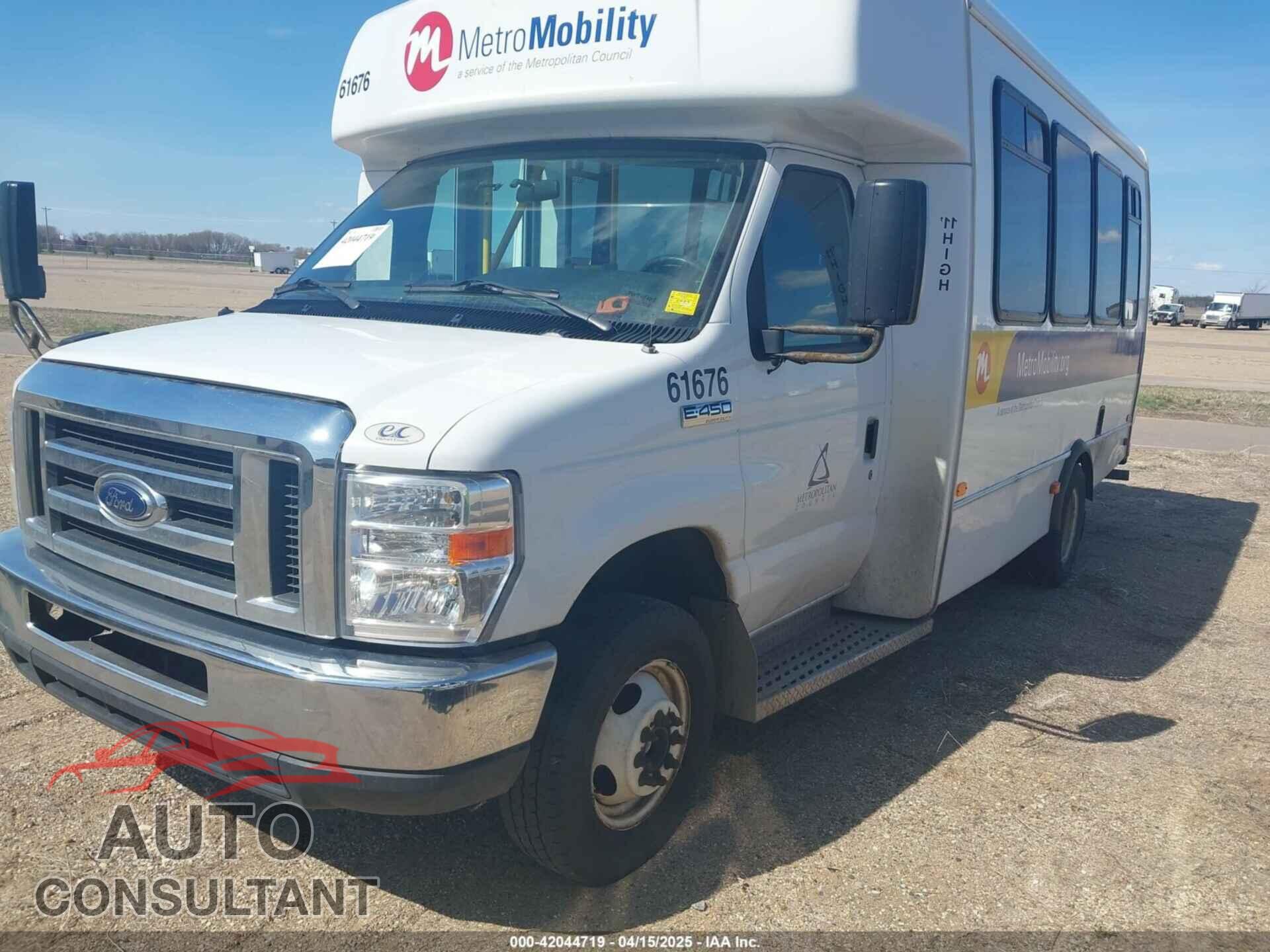 FORD E-450 CUTAWAY 2018 - 1FDFE4FS8JDC33187