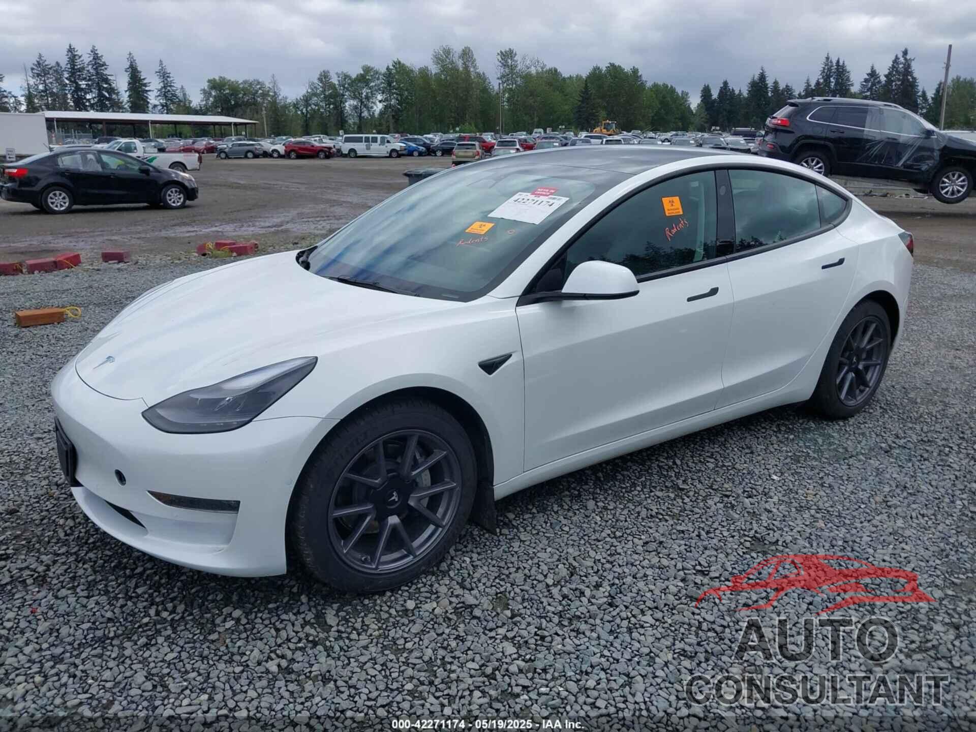 TESLA MODEL 3 2022 - 5YJ3E1EB7NF256997