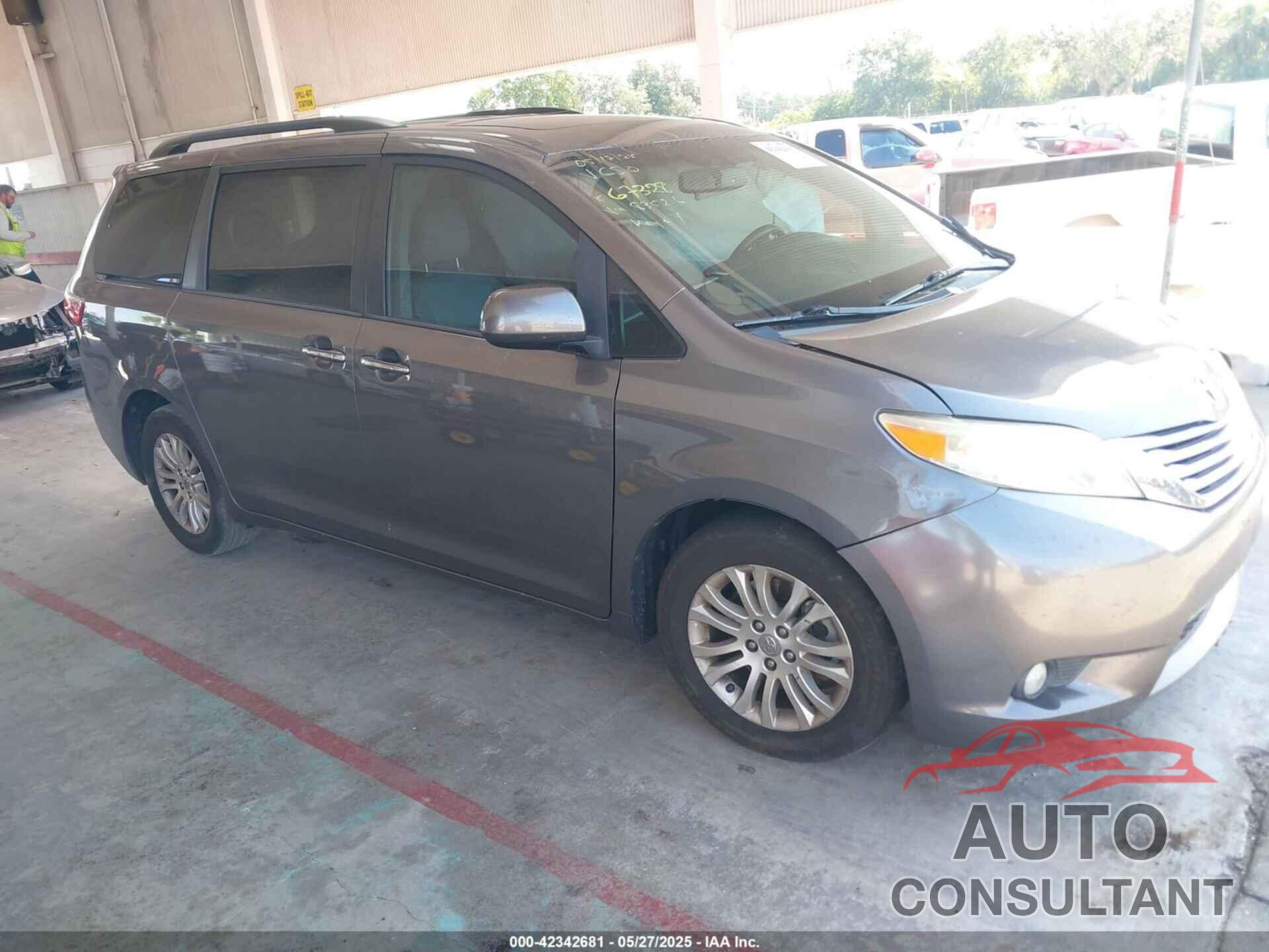 TOYOTA SIENNA 2017 - 5TDYZ3DC0HS835216