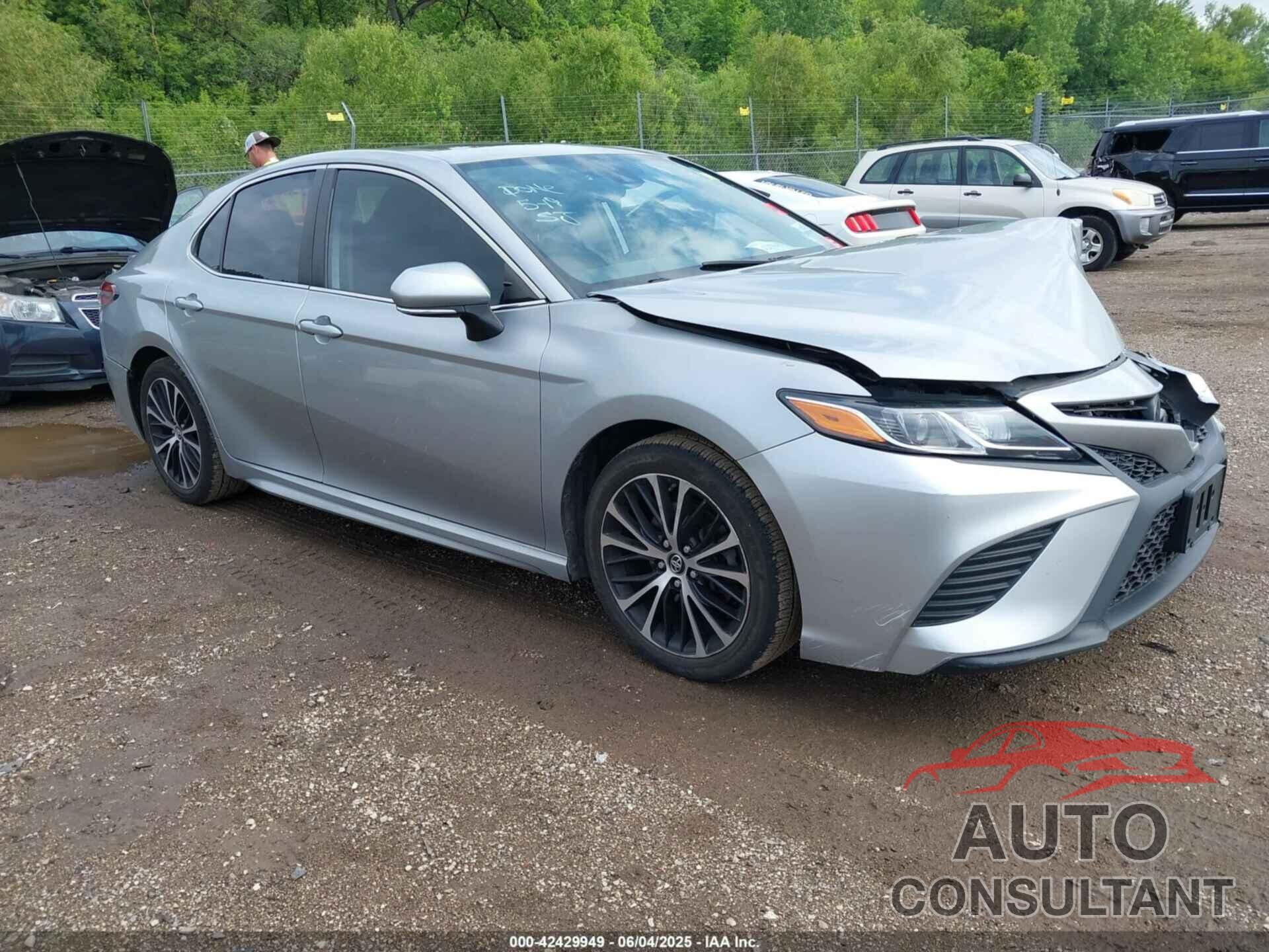 TOYOTA CAMRY 2019 - 4T1B11HK4KU707658
