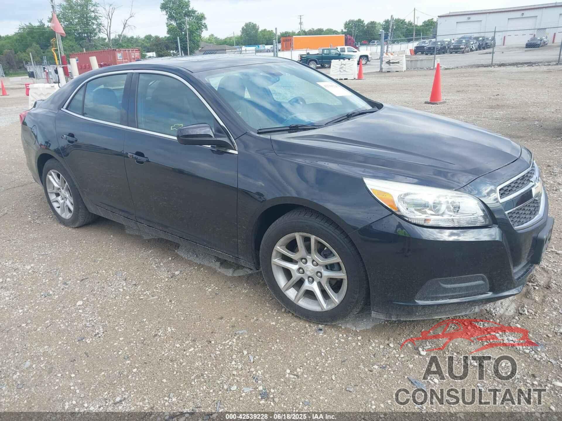 CHEVROLET MALIBU 2013 - 1G11D5SR8DF127317