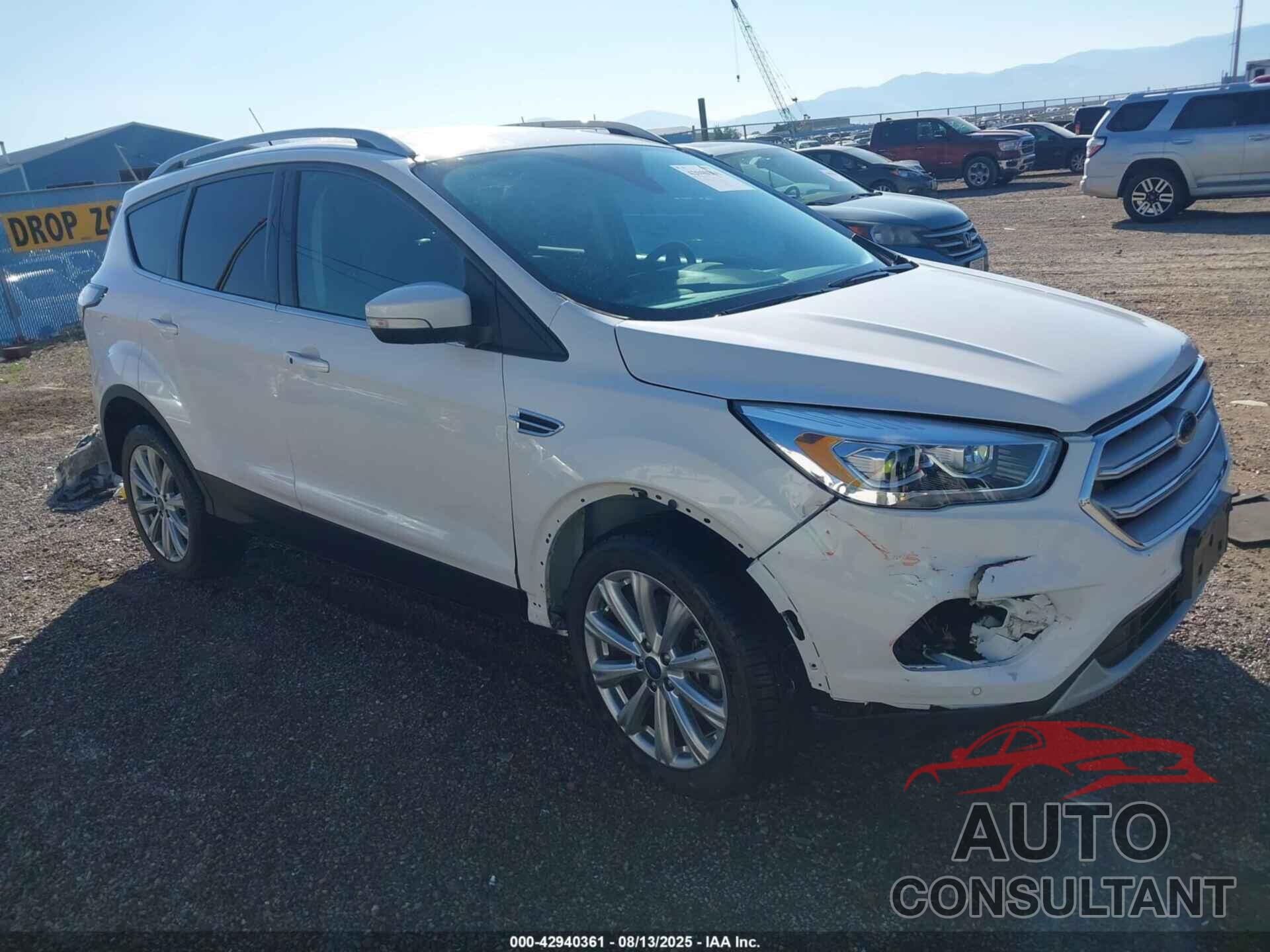 FORD ESCAPE 2018 - 1FMCU9J99JUD37937