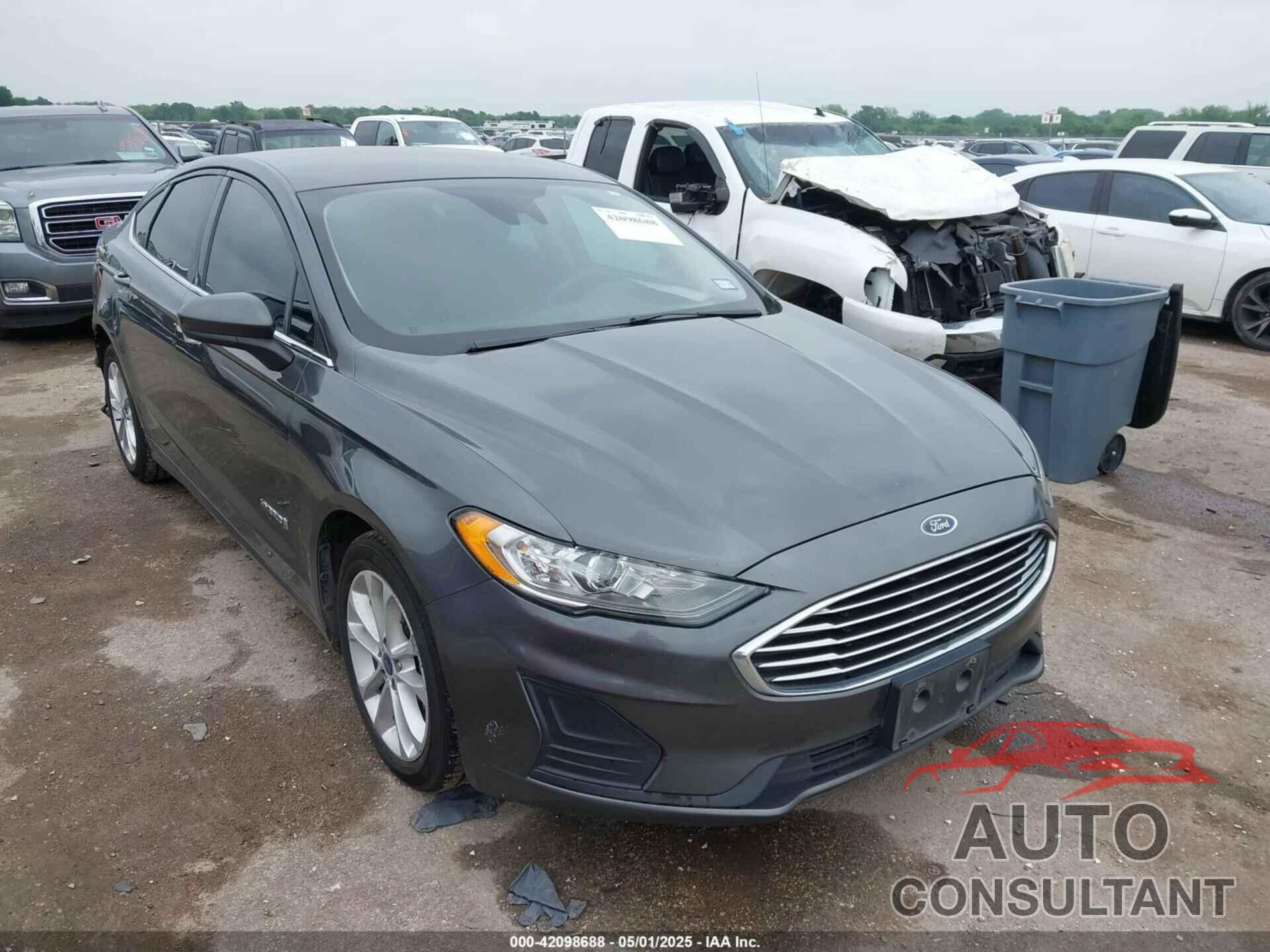 FORD FUSION HYBRID 2019 - 3FA6P0LU3KR210122