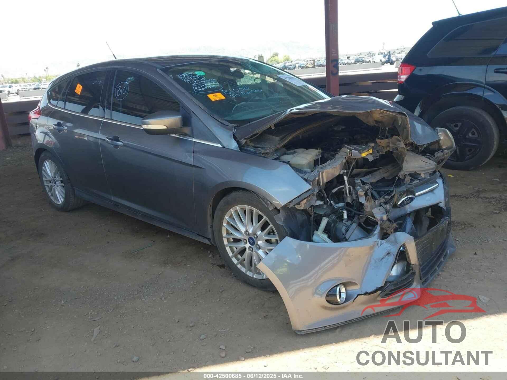 FORD FOCUS 2014 - 1FADP3N26EL287185