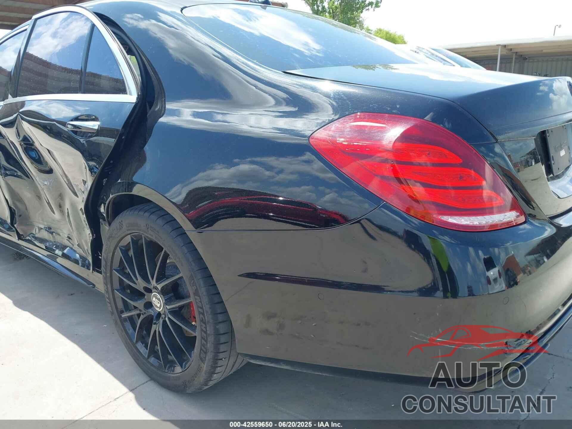 MERCEDES-BENZ S 550 2016 - WDDUG8CB8GA252730