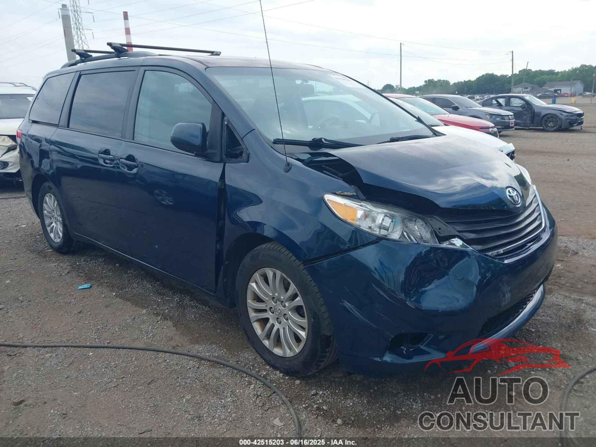 TOYOTA SIENNA 2011 - 5TDYK3DC6BS045303