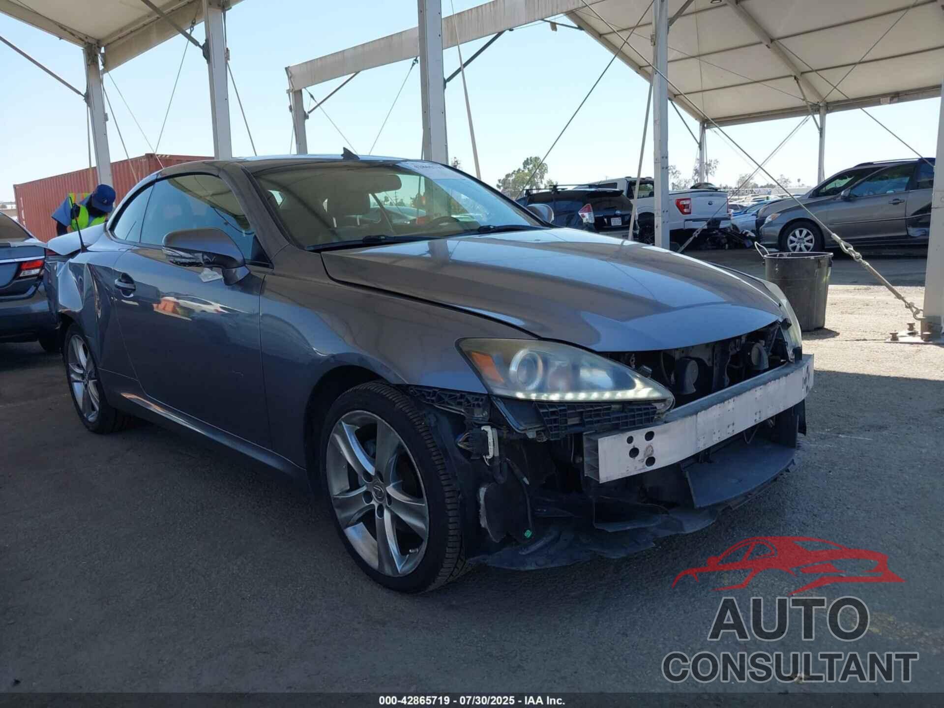 LEXUS IS 250C 2013 - JTHFF2C25D2527557