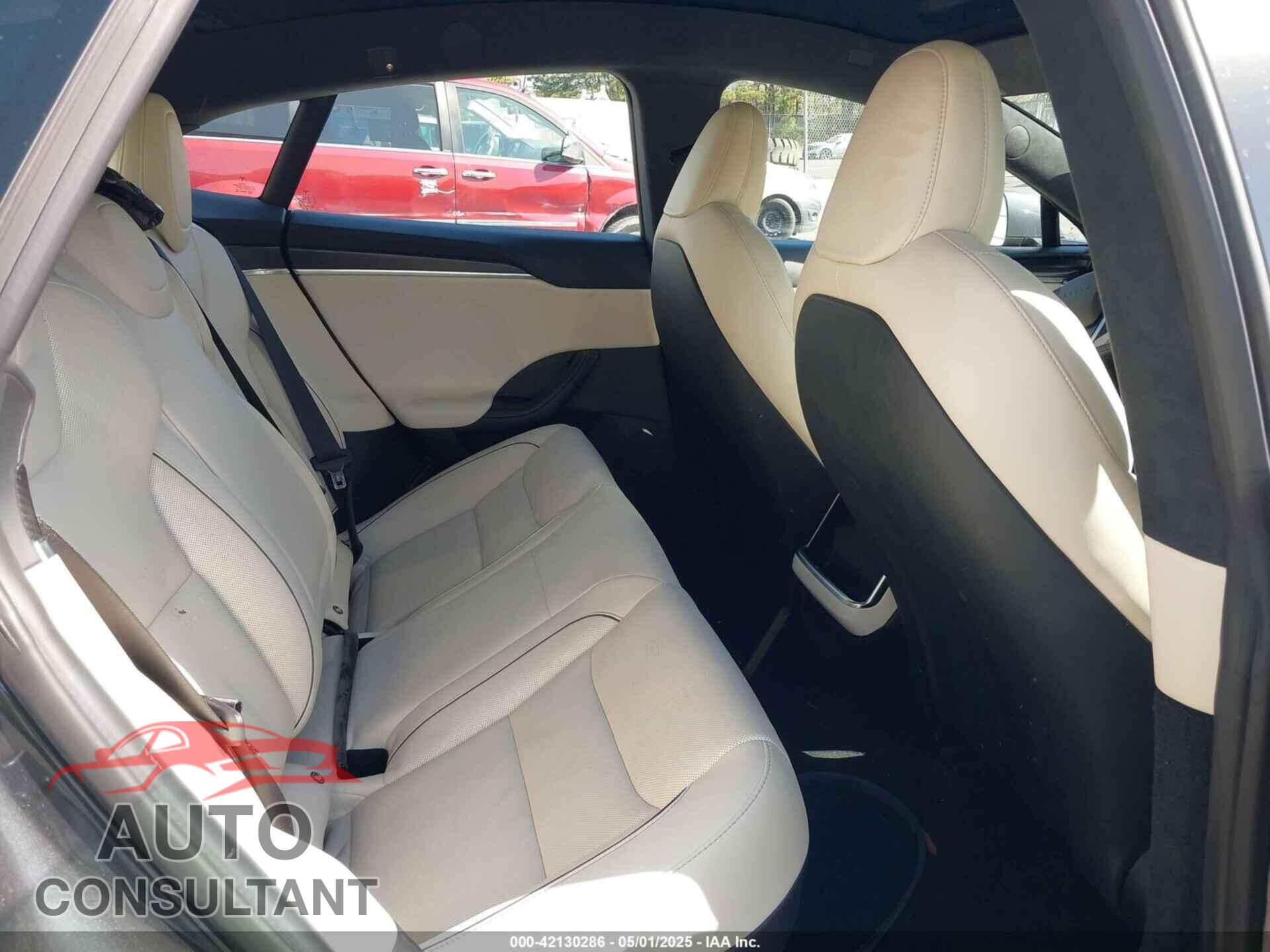 TESLA MODEL S 2021 - 5YJSA1E66MF456357