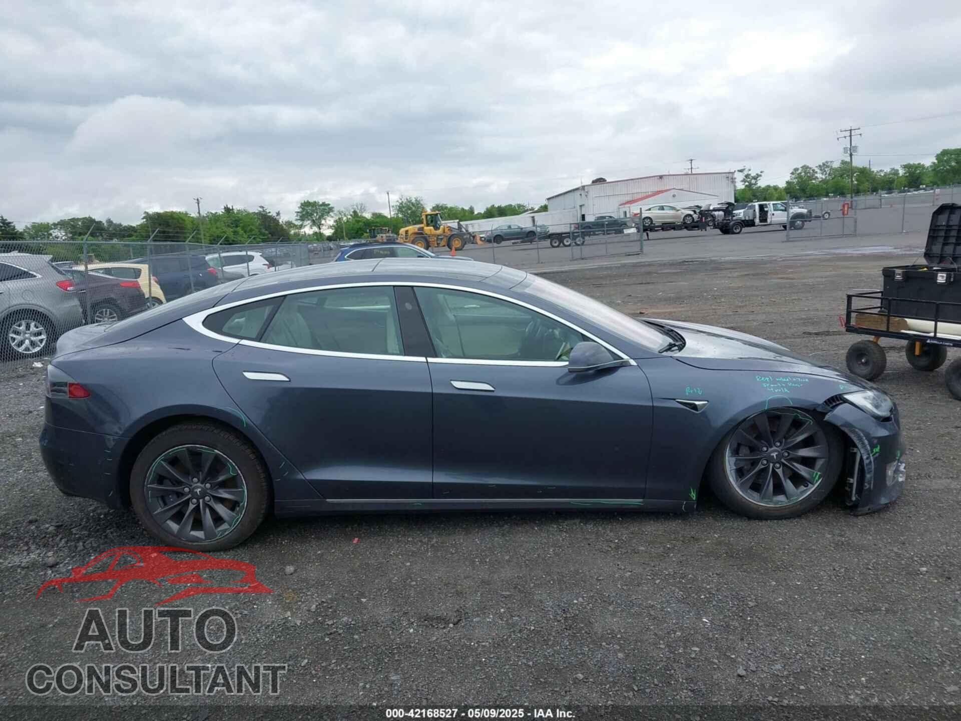 TESLA MODEL S 2018 - 5YJSA1E21JF275448