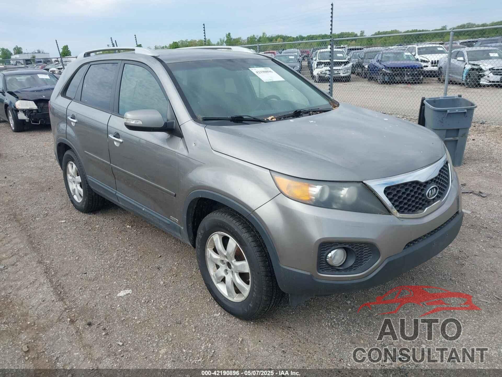 KIA SORENTO 2011 - 5XYKTDA14BG141553
