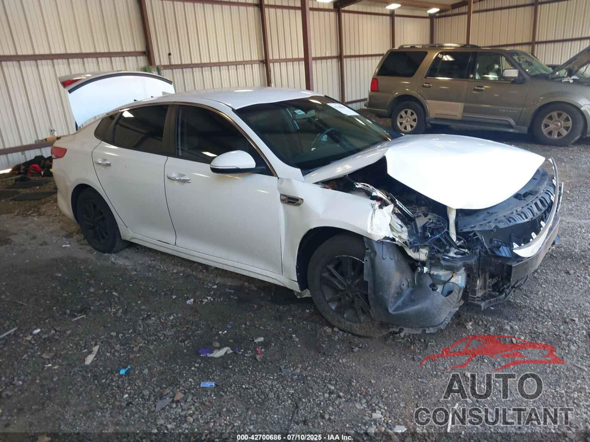 KIA OPTIMA 2017 - KNAGT4L3XH5179355