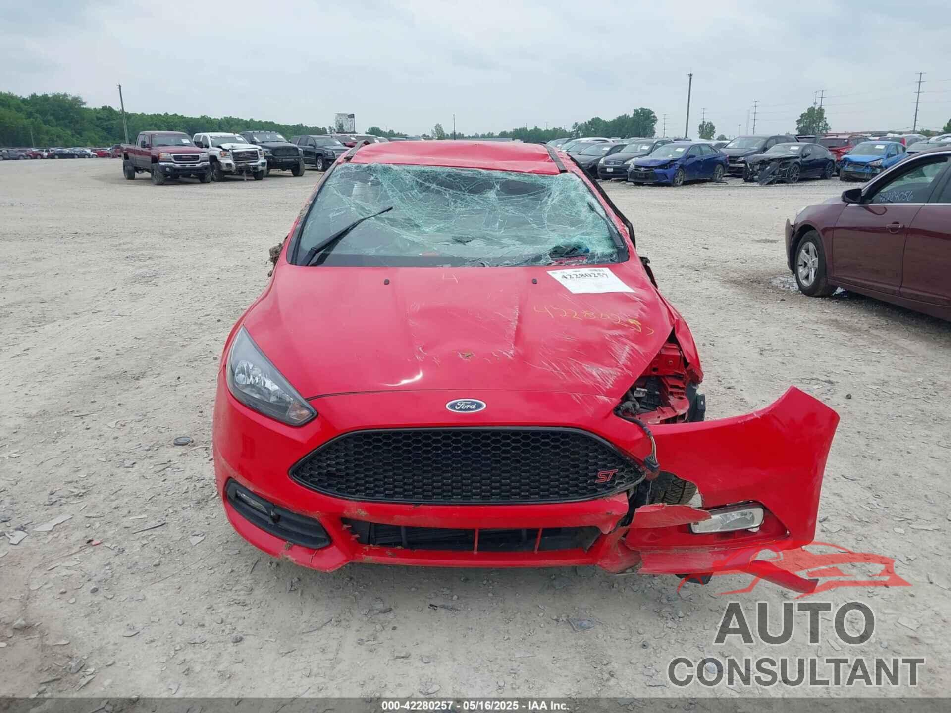 FORD FOCUS ST 2017 - 1FADP3L91HL328052