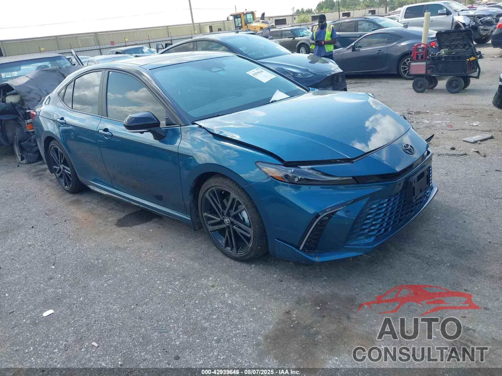 TOYOTA CAMRY 2025 - 4T1DAACK7SU057241