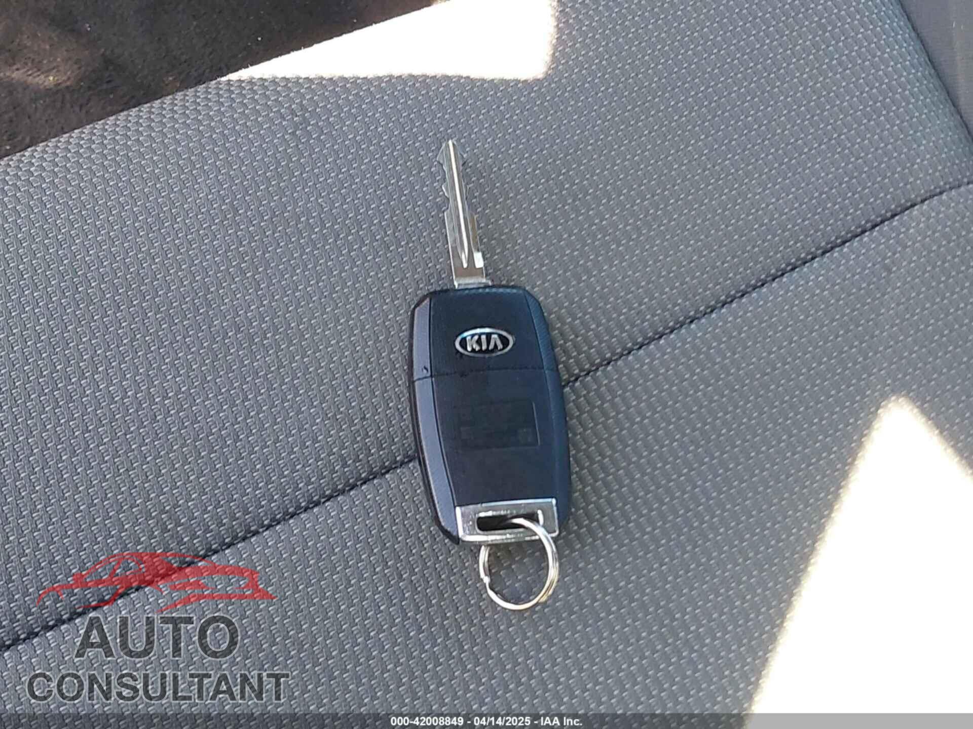 KIA FORTE 2018 - 3KPFK4A76JE284654
