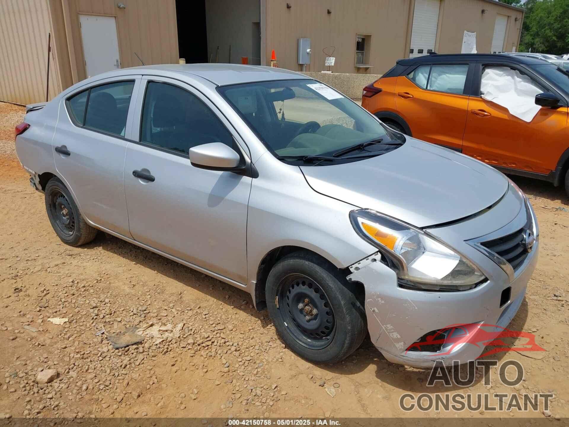 NISSAN VERSA 2018 - 3N1CN7AP2JL843143
