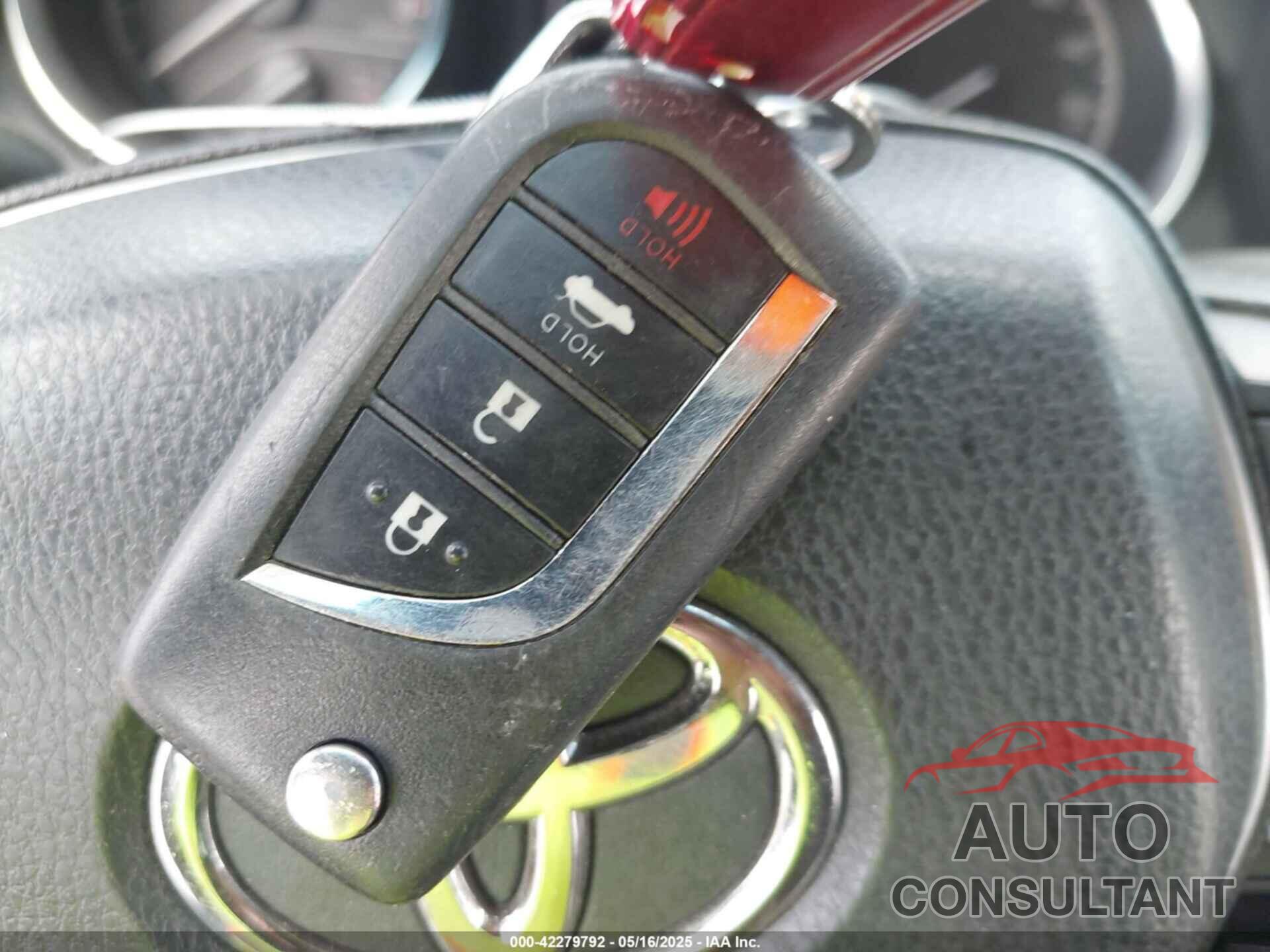 TOYOTA CAMRY 2018 - 4T1B11HK2JU150201