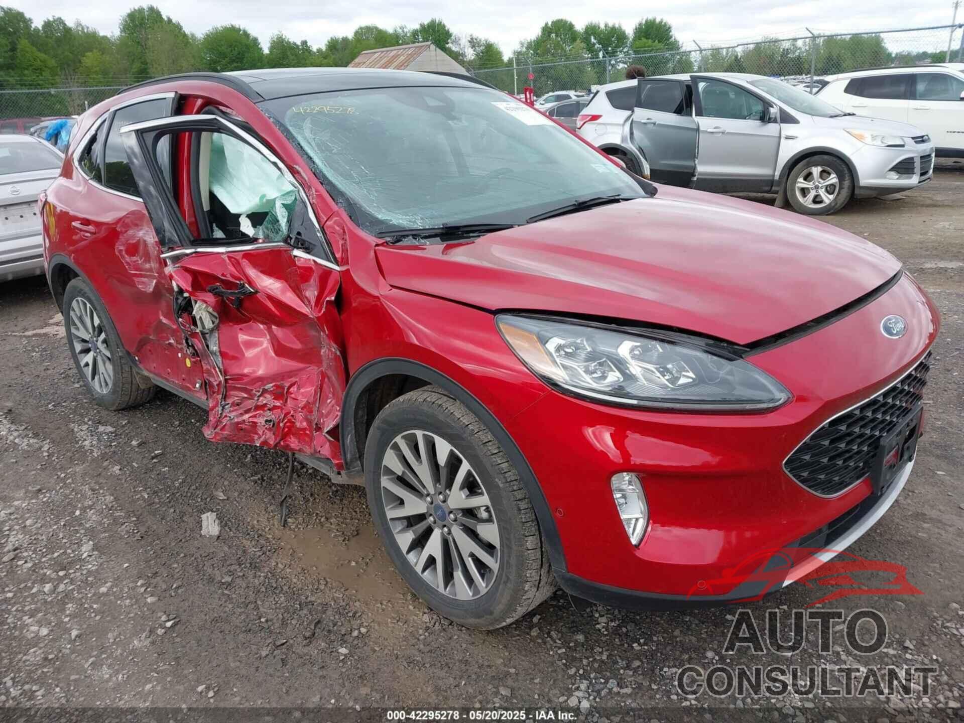FORD ESCAPE 2020 - 1FMCU9J99LUB28104
