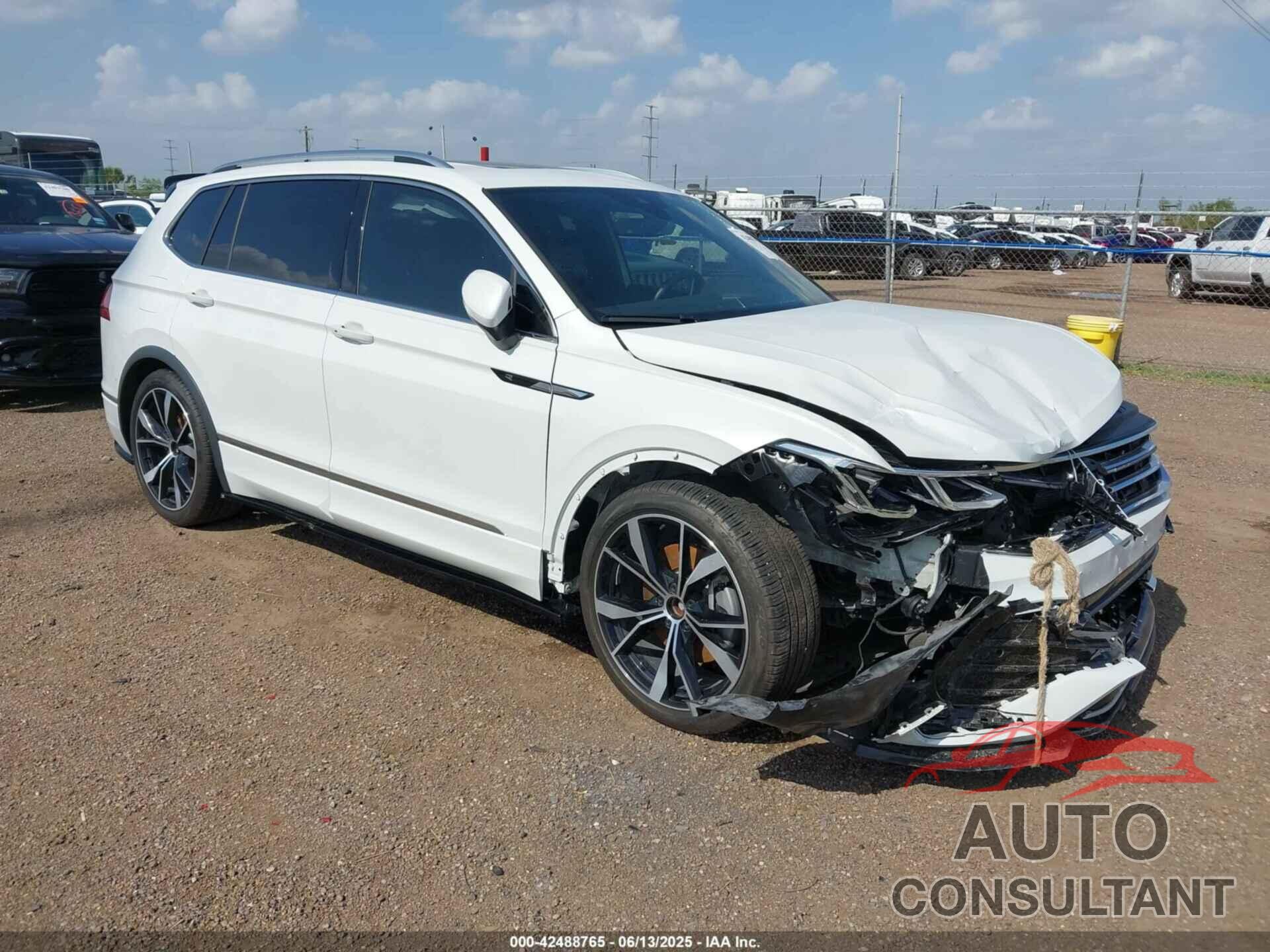 VOLKSWAGEN TIGUAN 2024 - 3VV4B7AX2RM134830