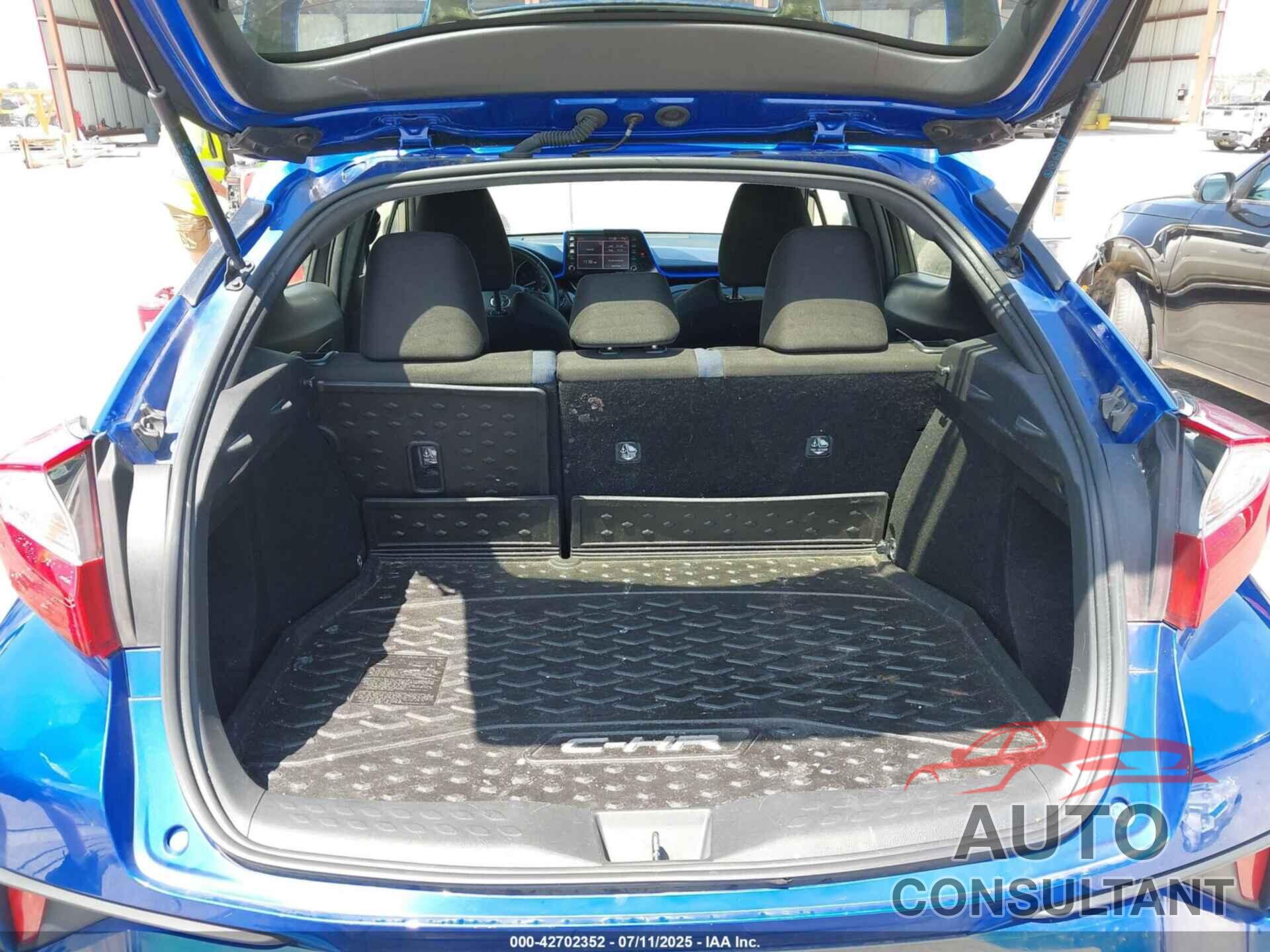 TOYOTA C-HR 2021 - JTNKHMBXXM1119933