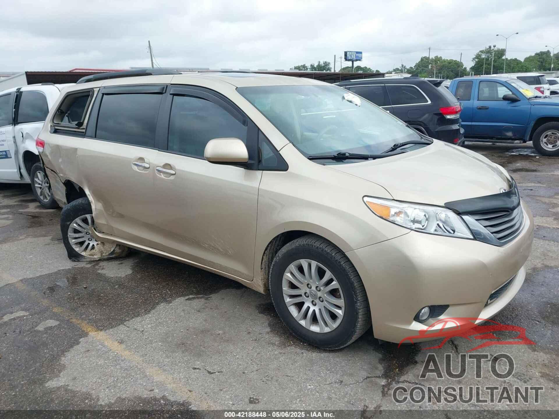 TOYOTA SIENNA 2011 - 5TDYK3DC1BS146071