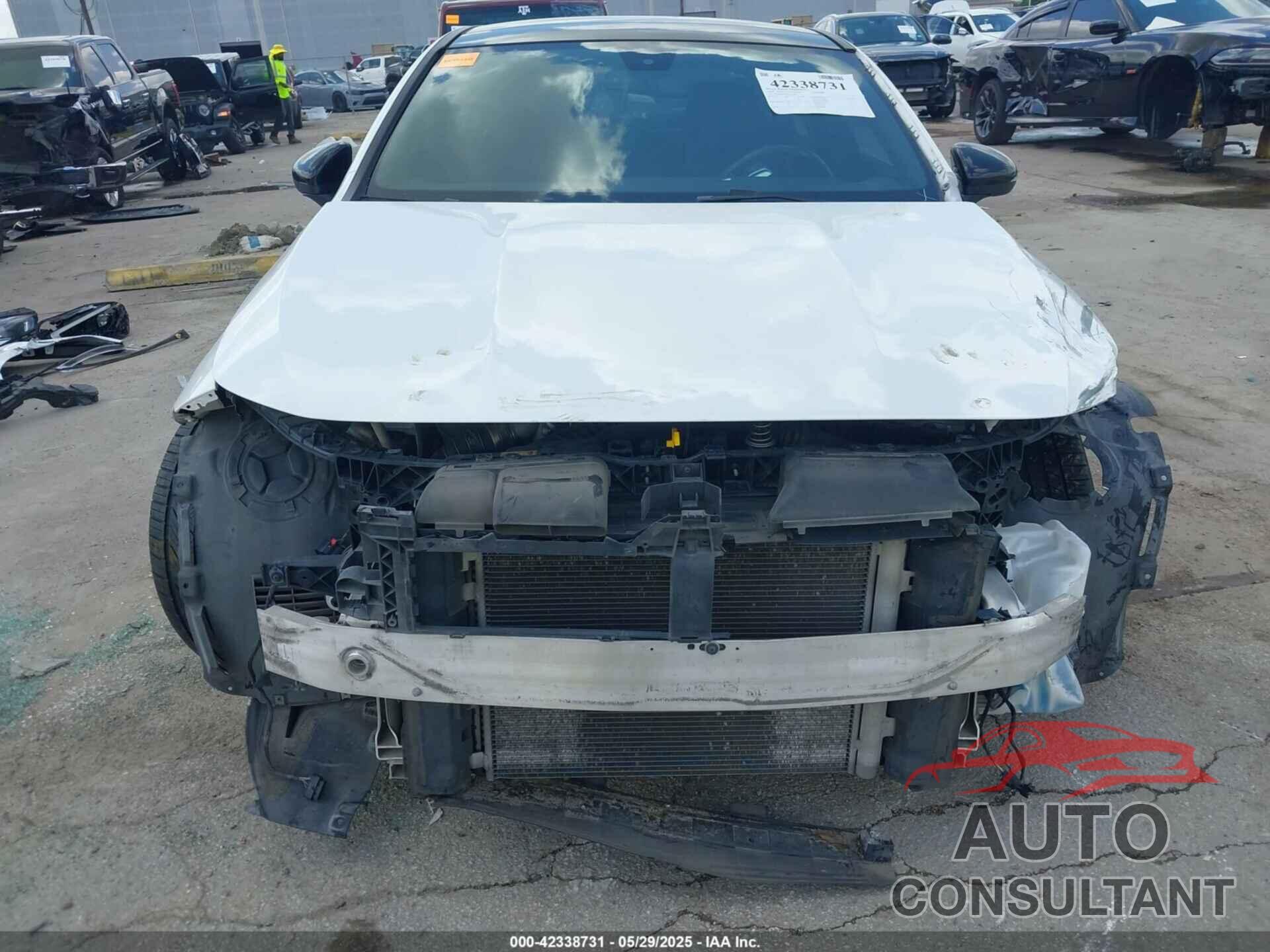 MERCEDES-BENZ CLA 250 2020 - W1K5J4GB4LN102187