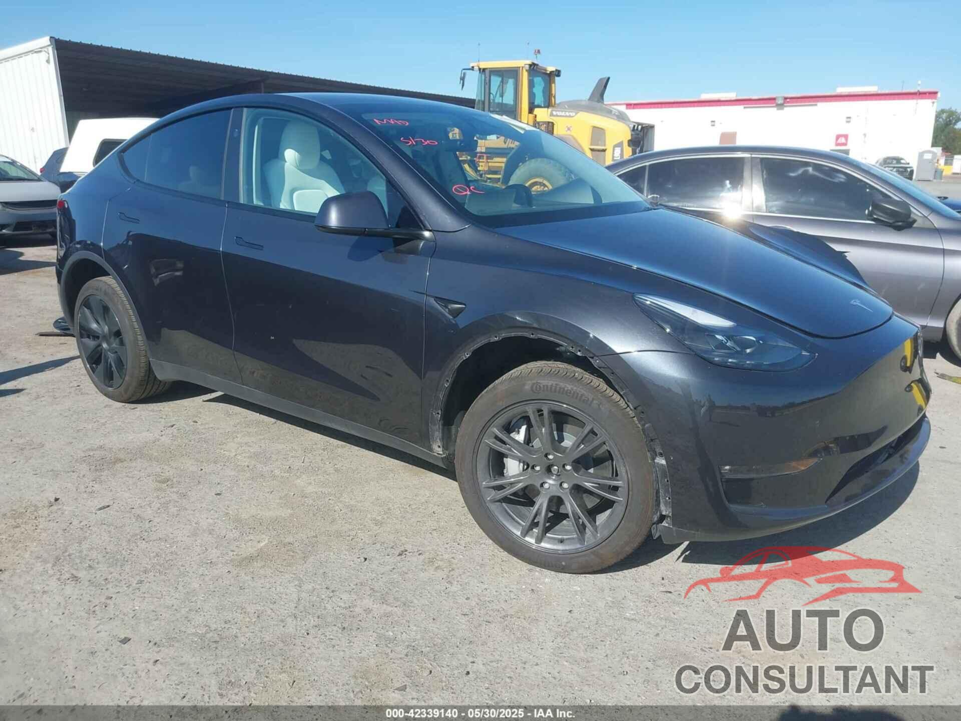TESLA MODEL Y 2025 - 7SAYGDEE9SF265307