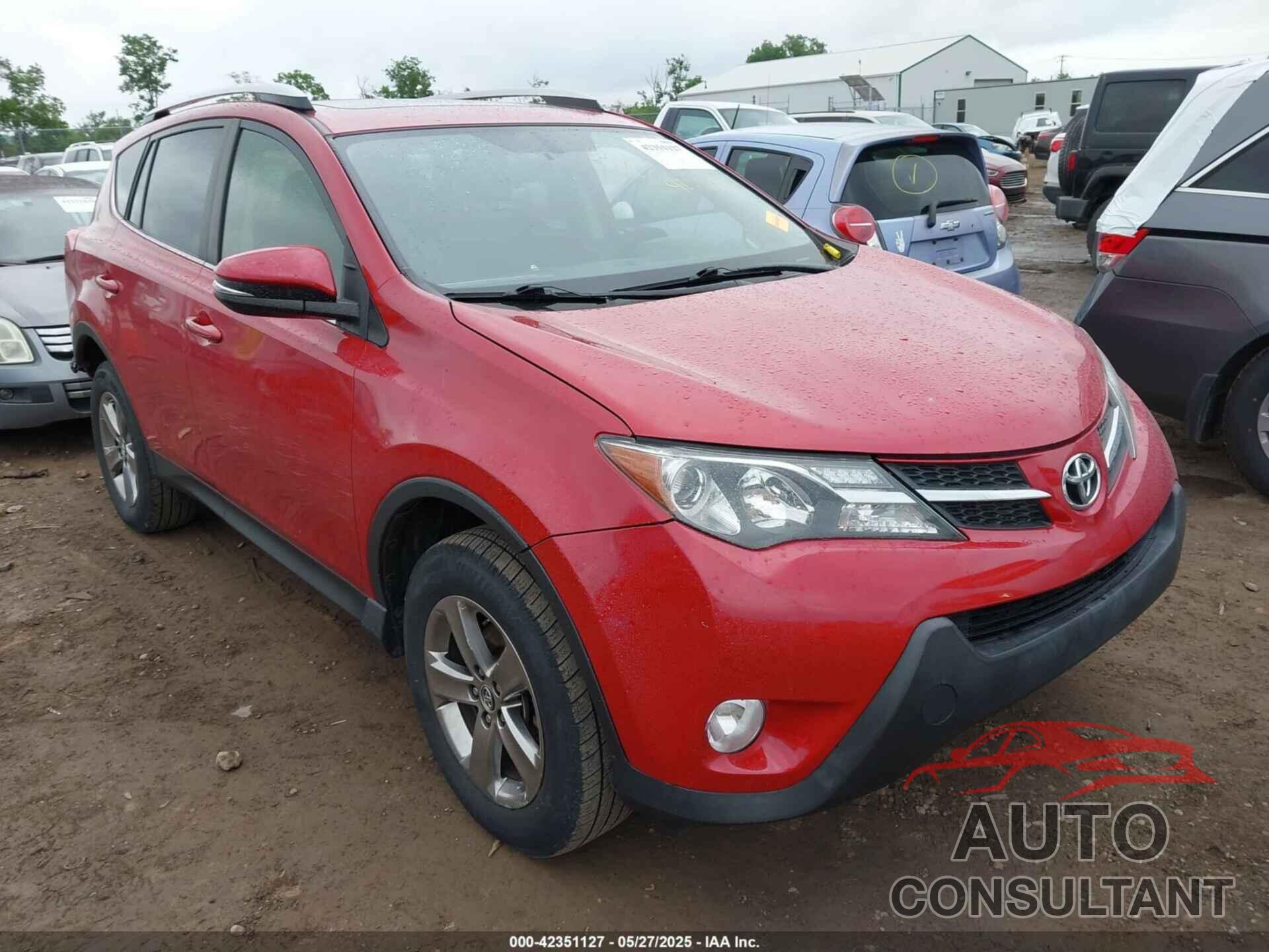TOYOTA RAV4 2015 - JTMRFREV3FD131293
