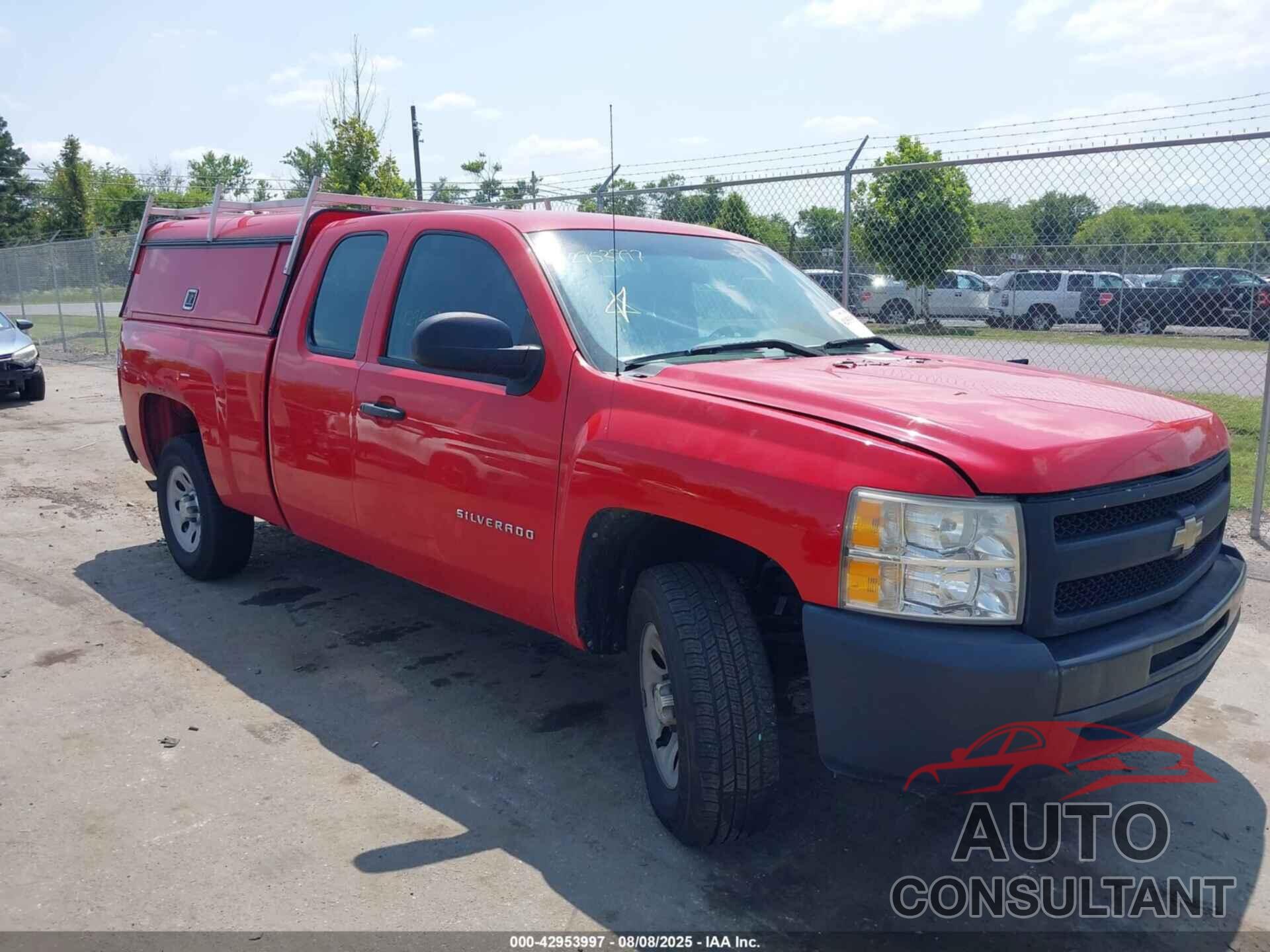 CHEVROLET SILVERADO 1500 2010 - 1GCSCPEX6AZ108084