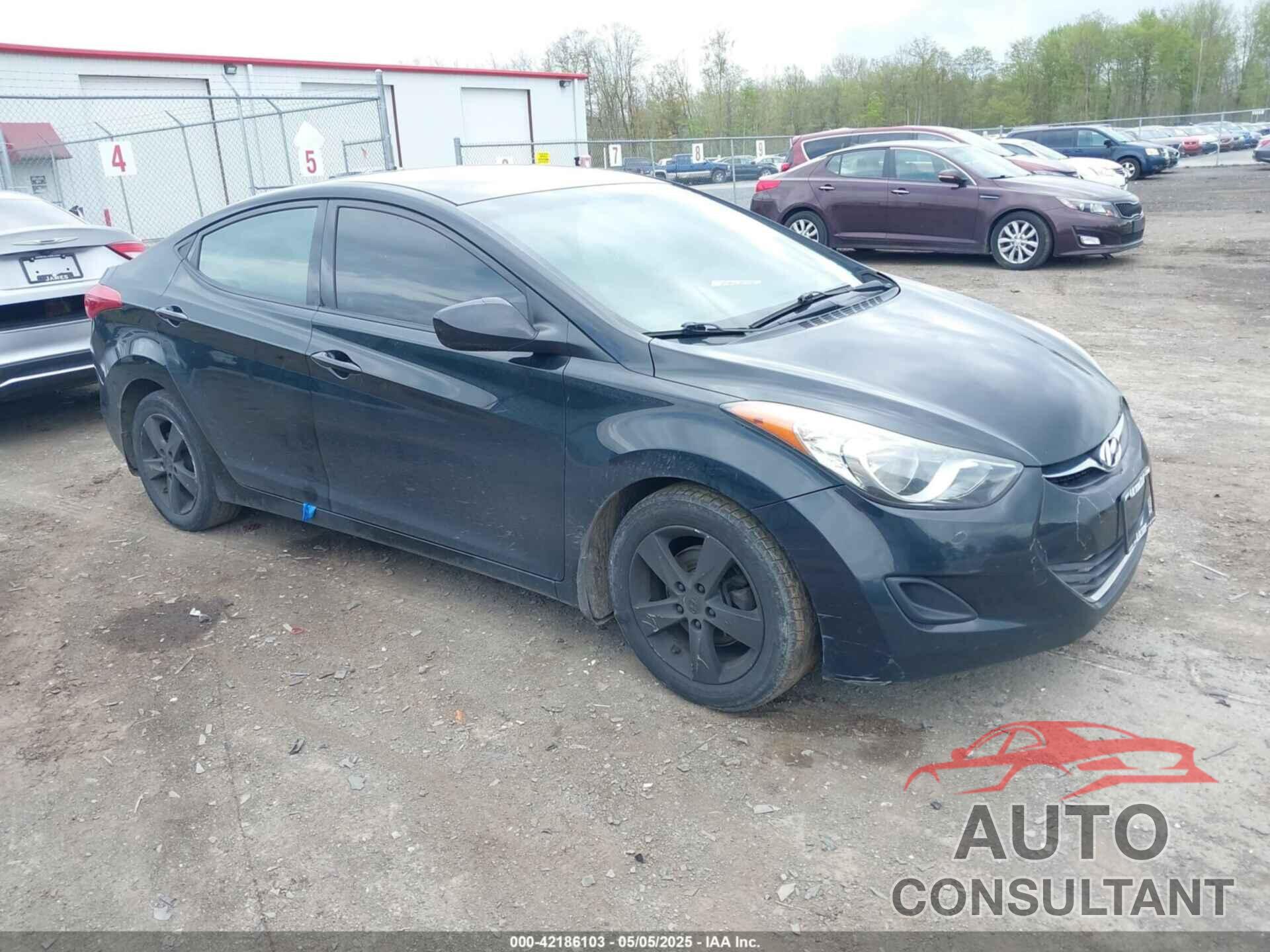 HYUNDAI ELANTRA 2013 - 5NPDH4AE8DH406838