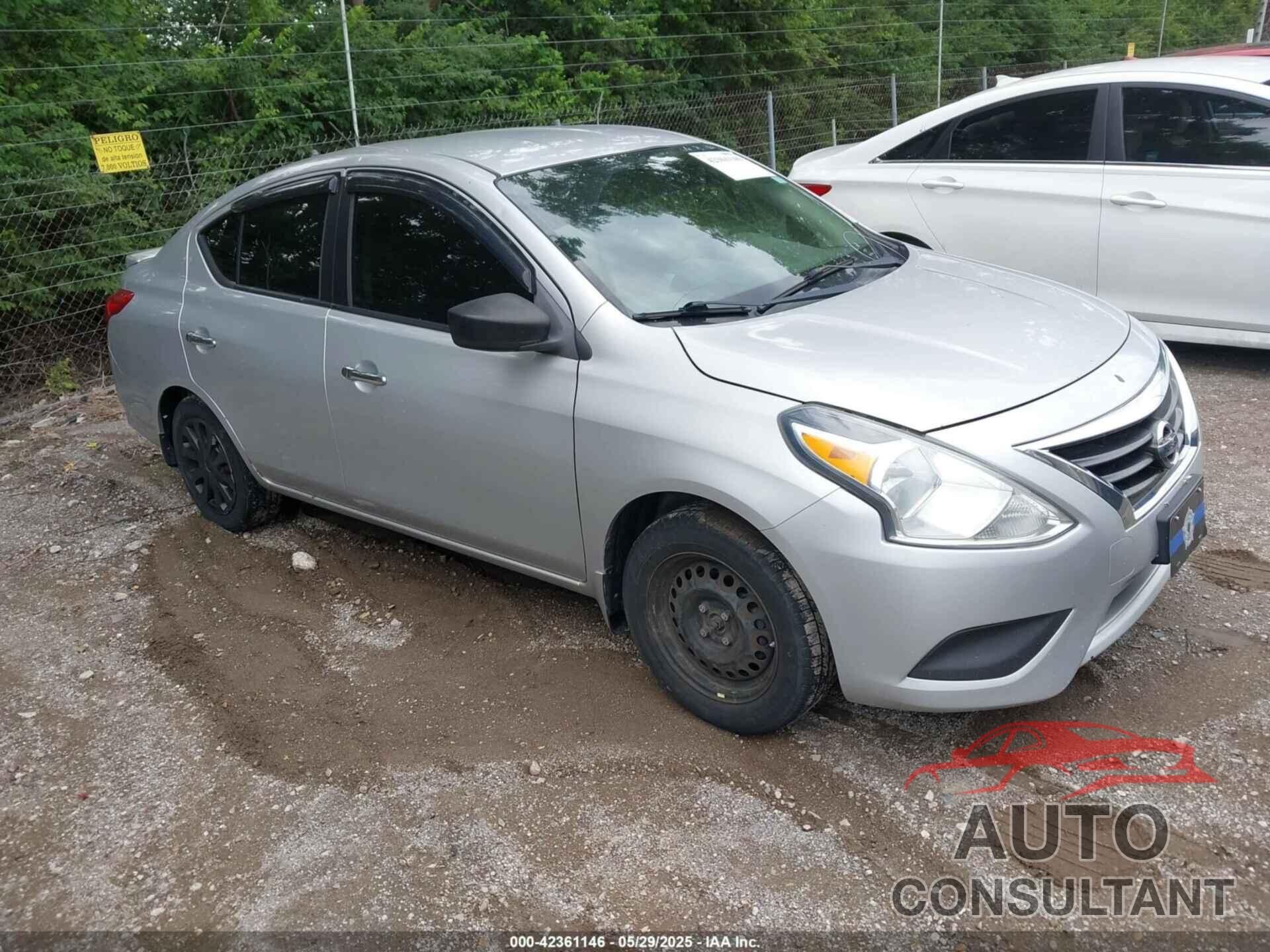 NISSAN VERSA 2015 - 3N1CN7AP8FL811630