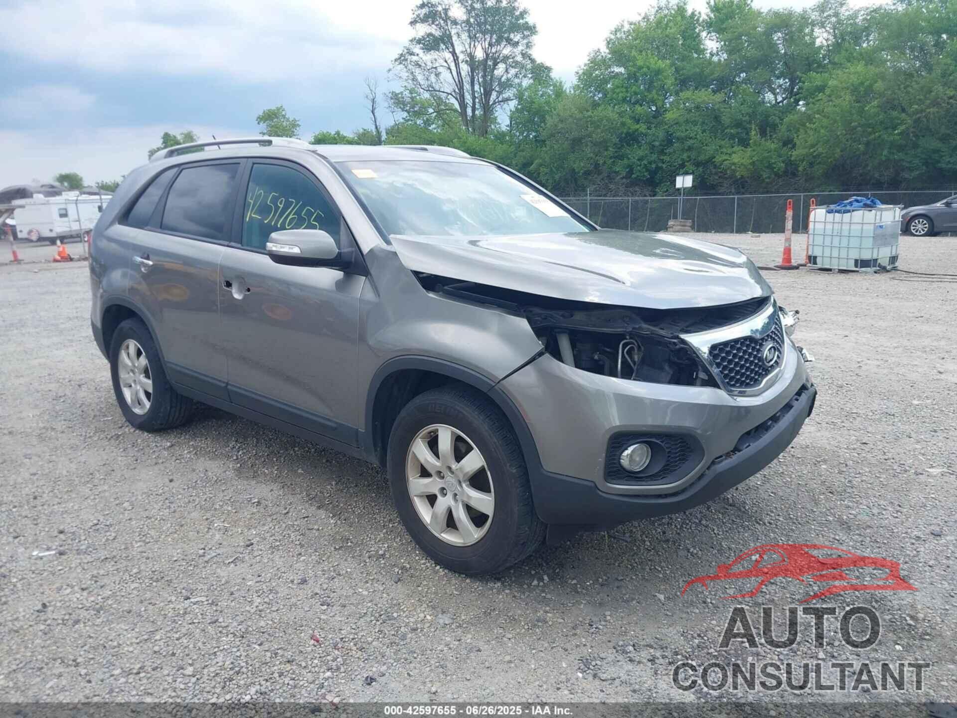 KIA SORENTO 2011 - 5XYKT4A16BG168141