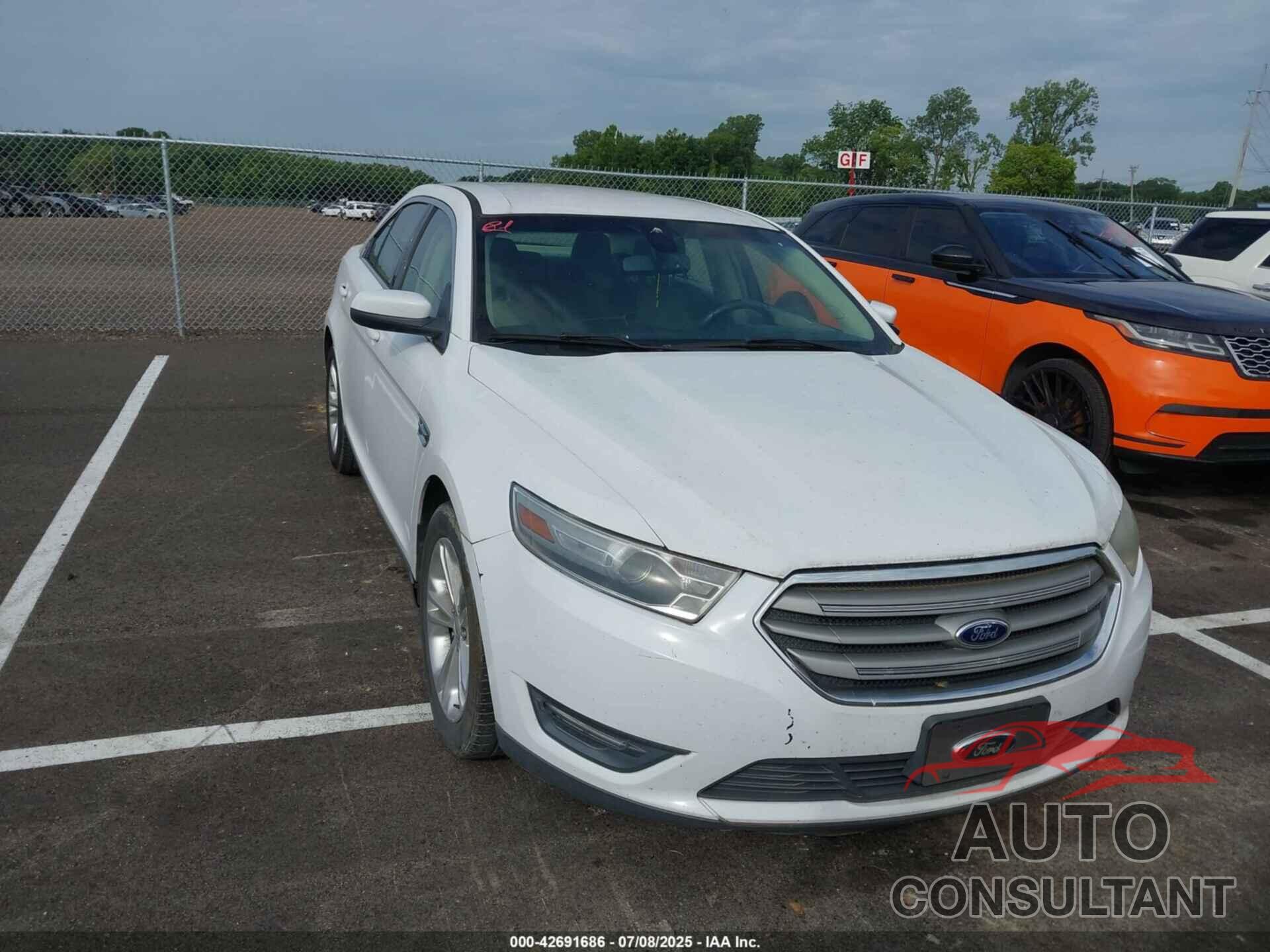 FORD TAURUS 2013 - 1FAHP2H81DG213840