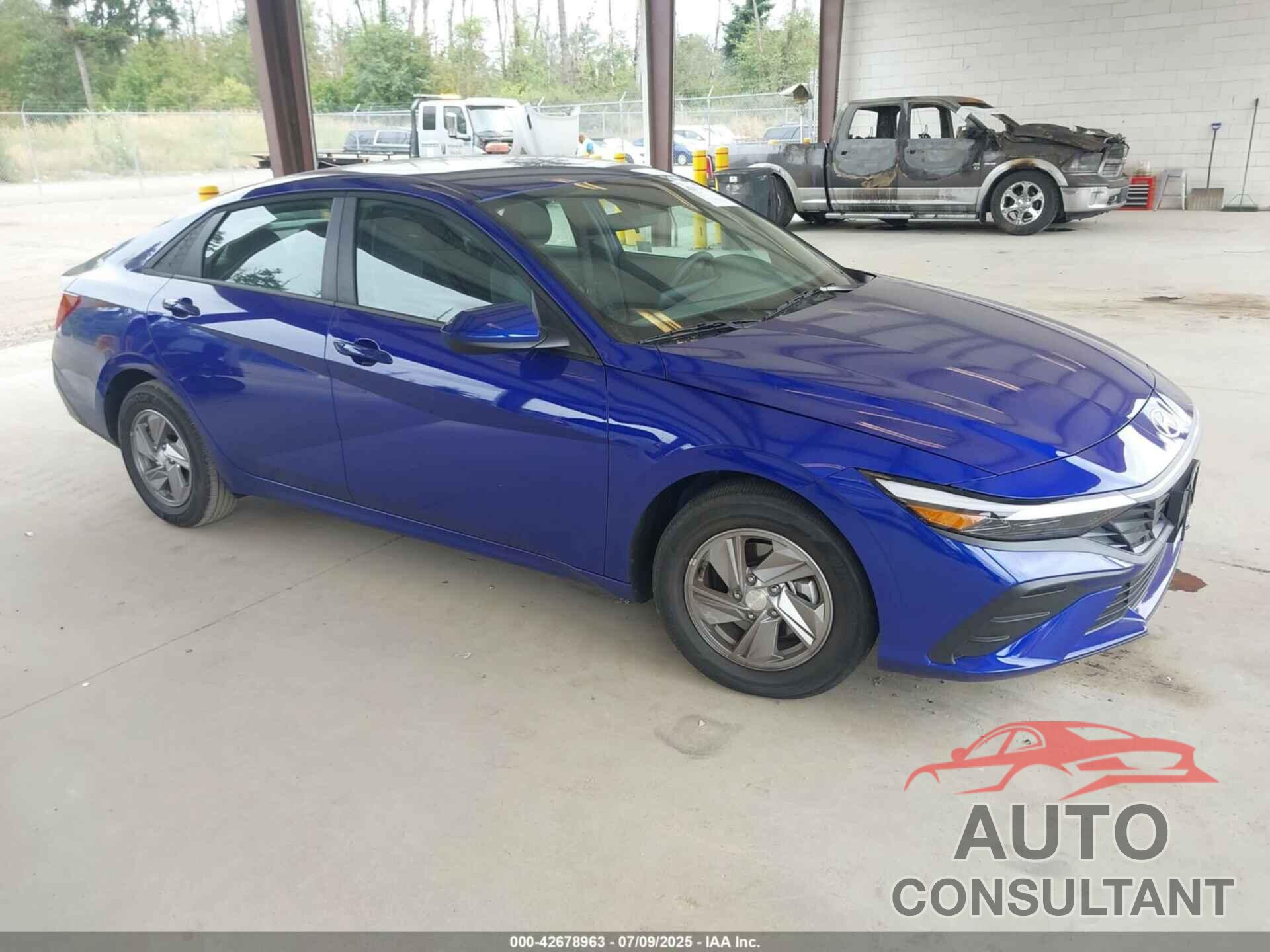 HYUNDAI ELANTRA 2025 - KMHLL4DGXSU001439