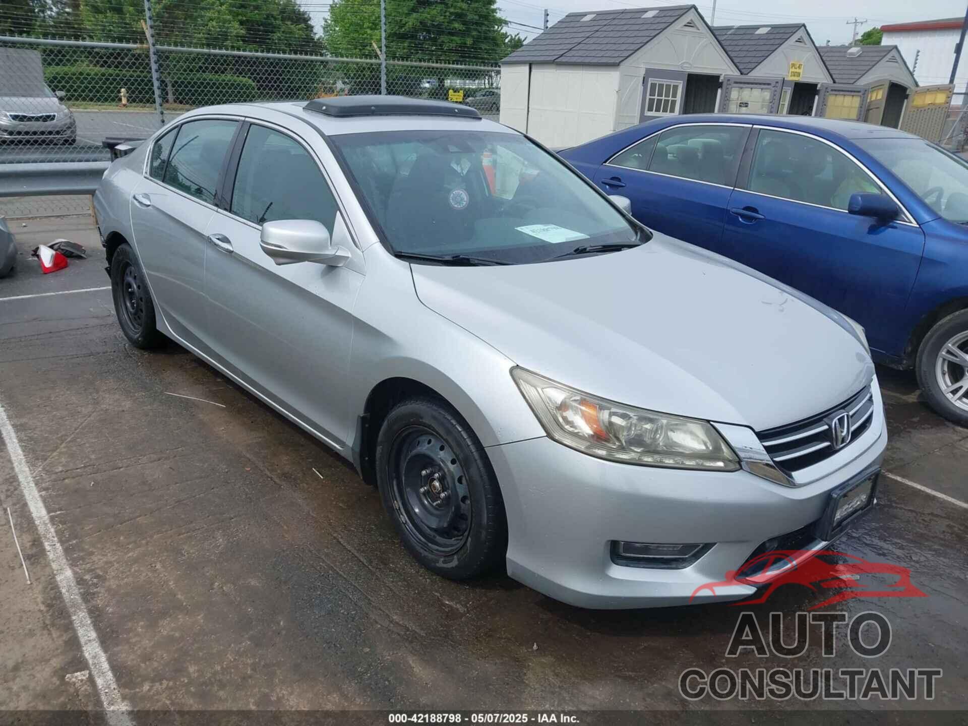 HONDA ACCORD 2013 - 1HGCR3F98DA036756