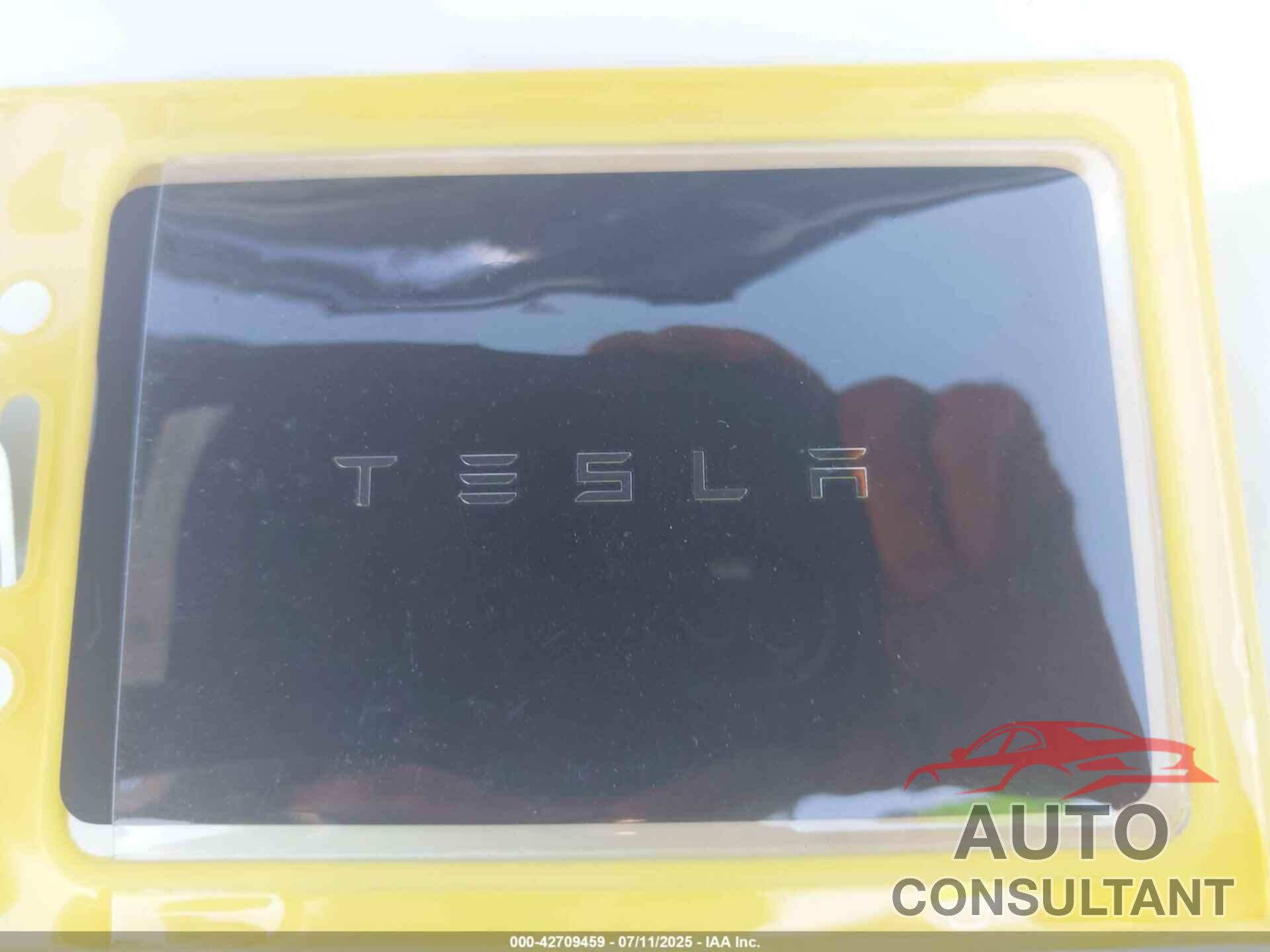 TESLA MODEL 3 2019 - 5YJ3E1EB0KF187386