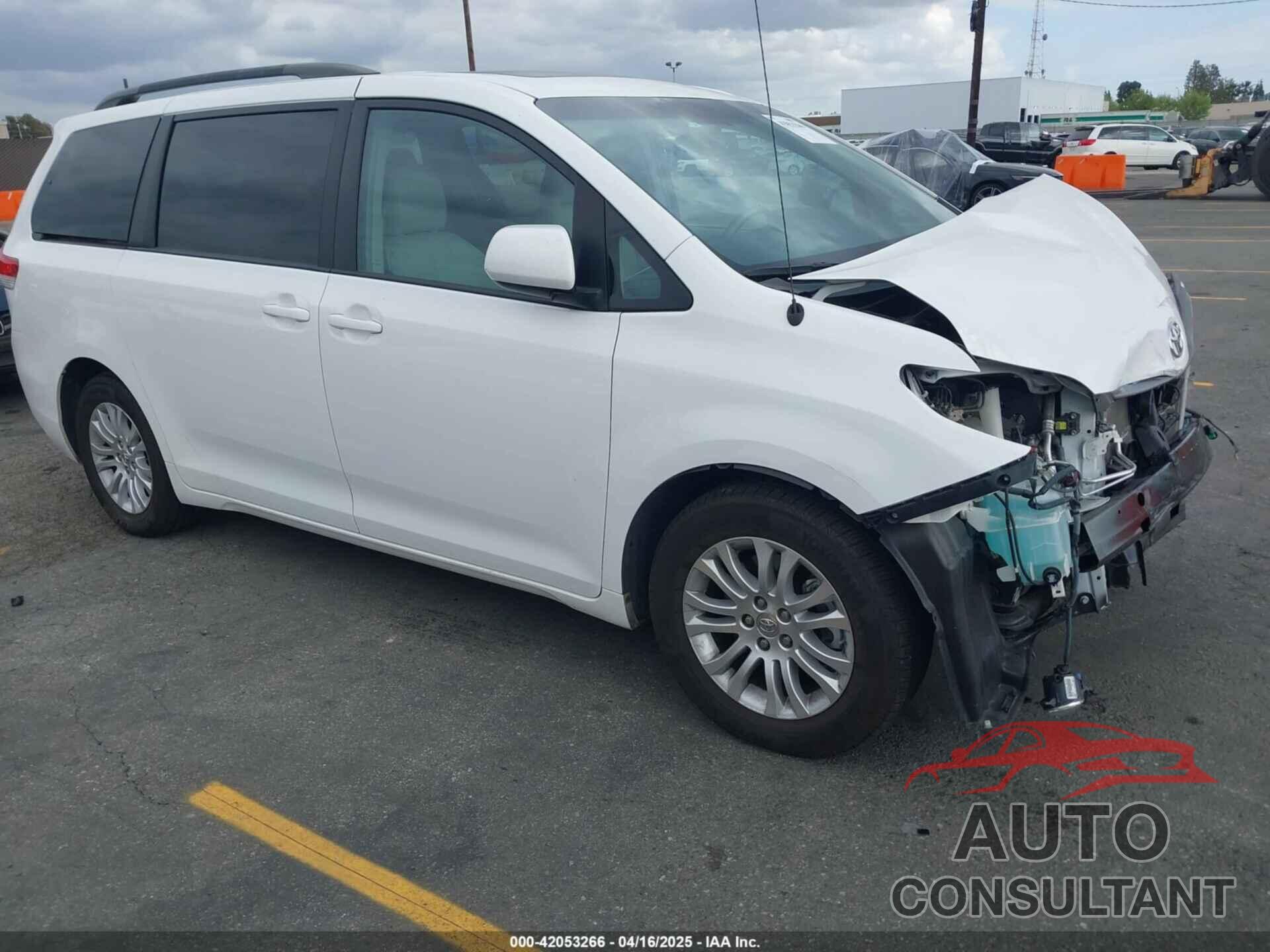 TOYOTA SIENNA 2014 - 5TDYK3DCXES470852