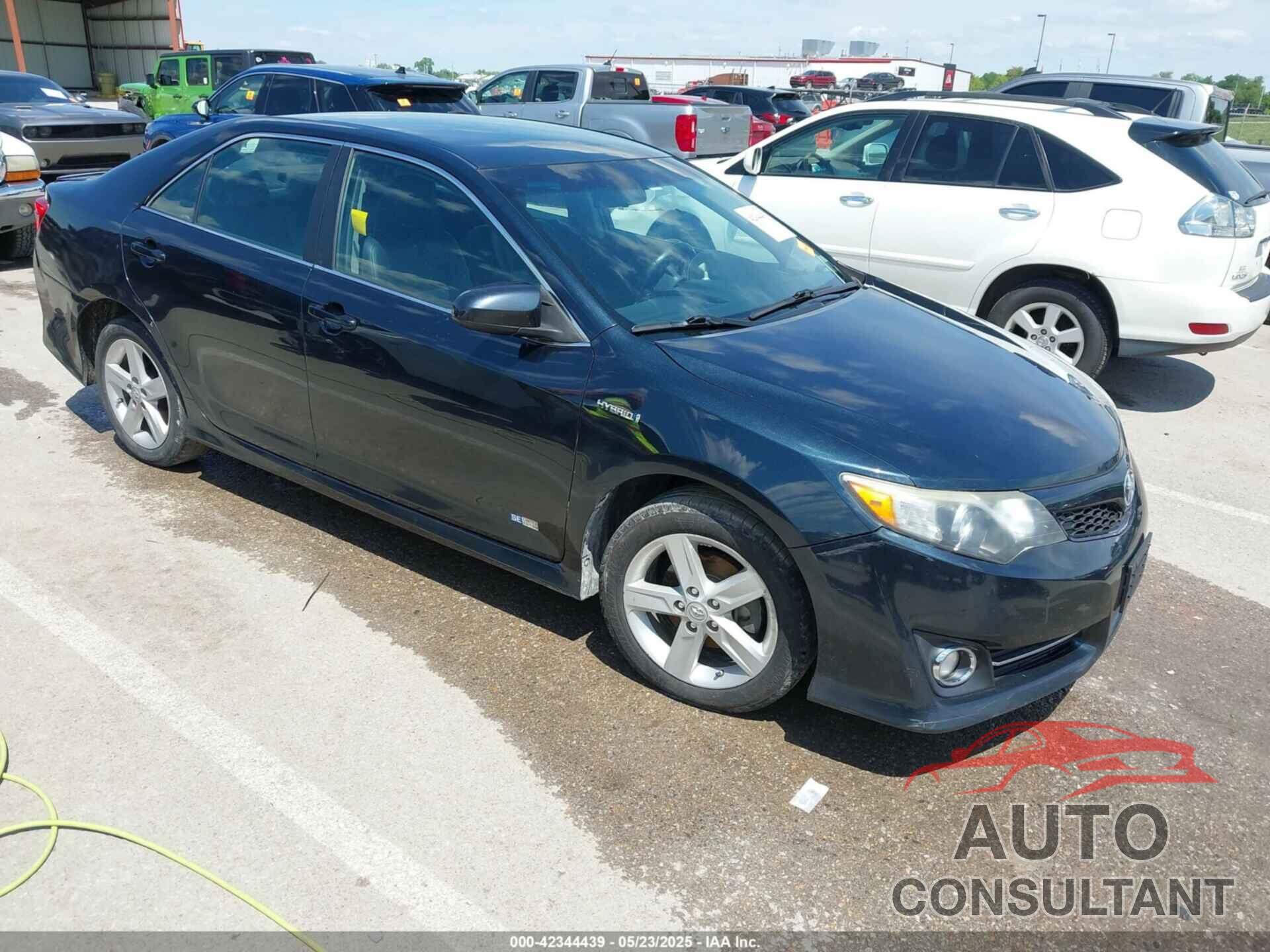 TOYOTA CAMRY HYBRID 2014 - 4T1BD1FK2EU121037