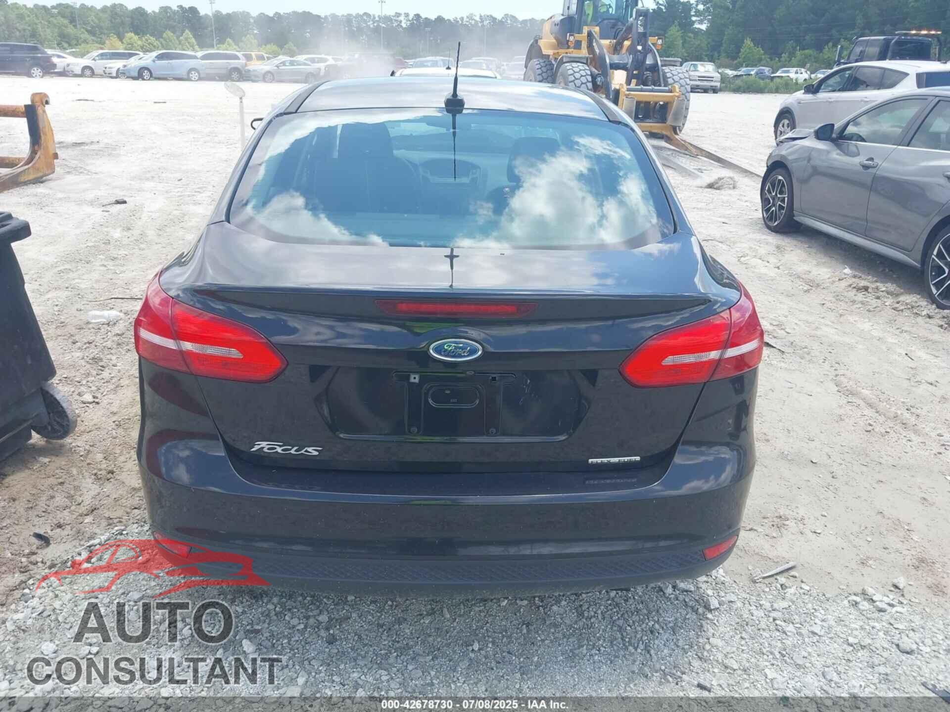 FORD FOCUS 2015 - 1FADP3E29FL354508