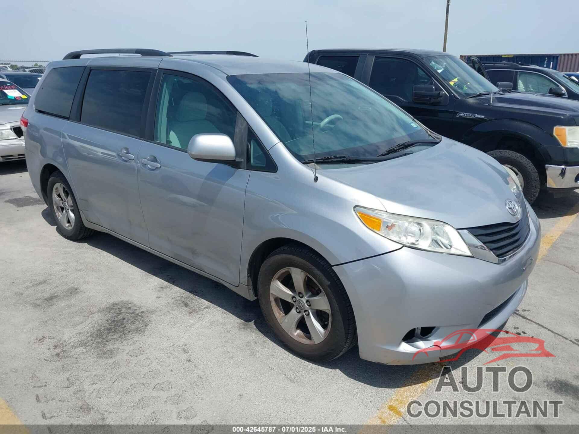 TOYOTA SIENNA 2011 - 5TDKK3DCXBS064734