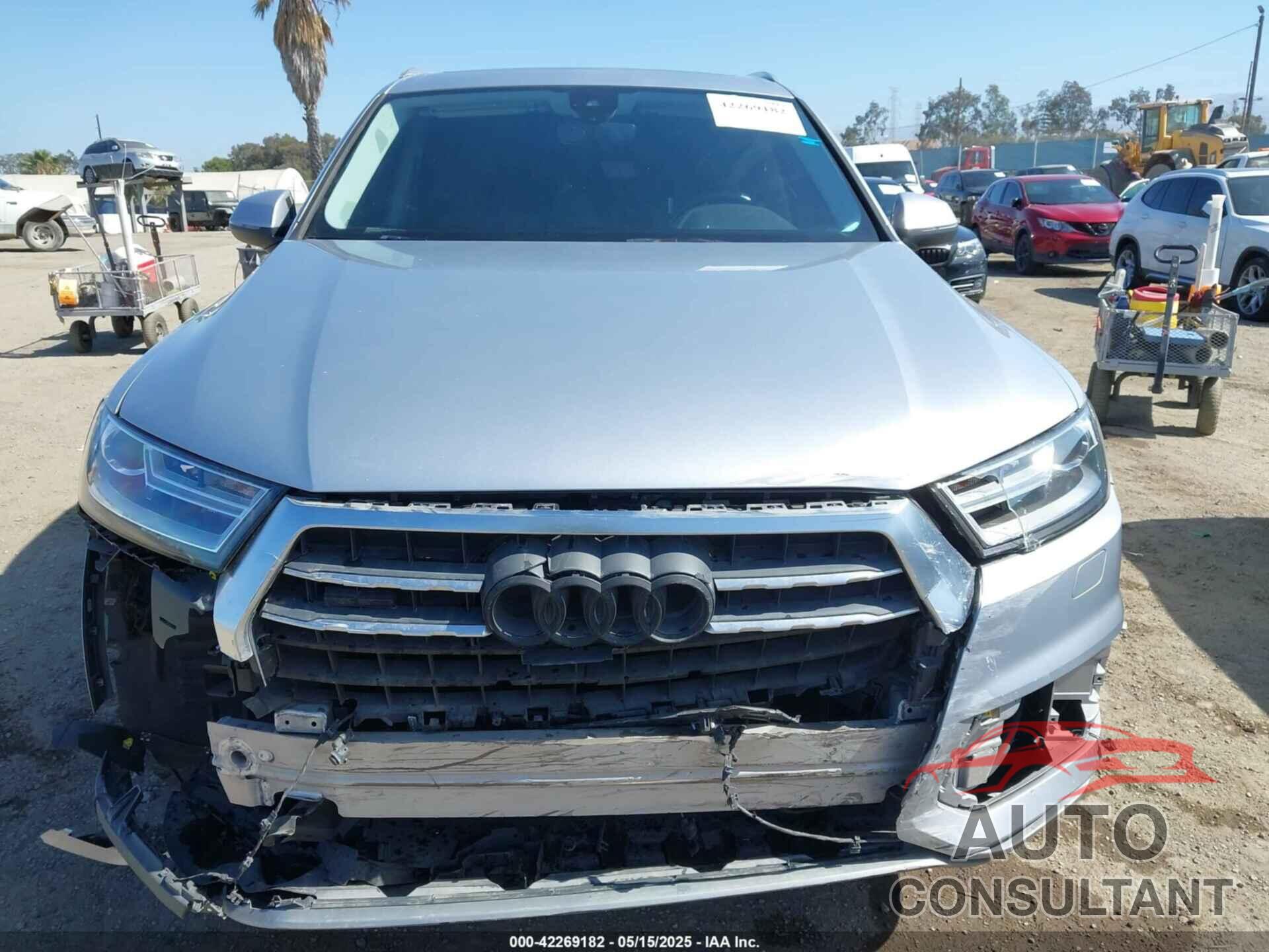 AUDI Q7 2018 - WA1LHAF72JD016138