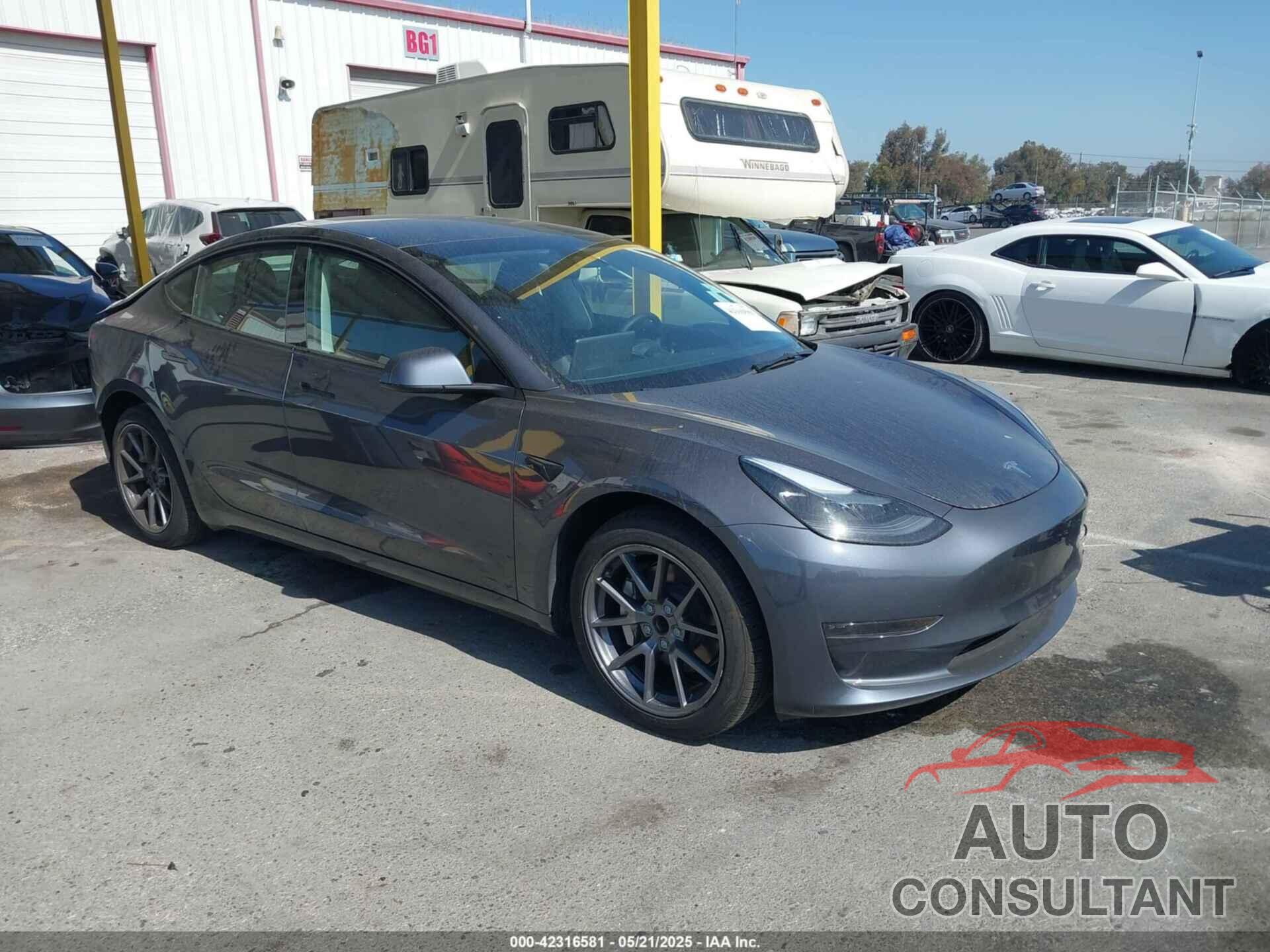 TESLA MODEL 3 2023 - 5YJ3E1EA2PF668853