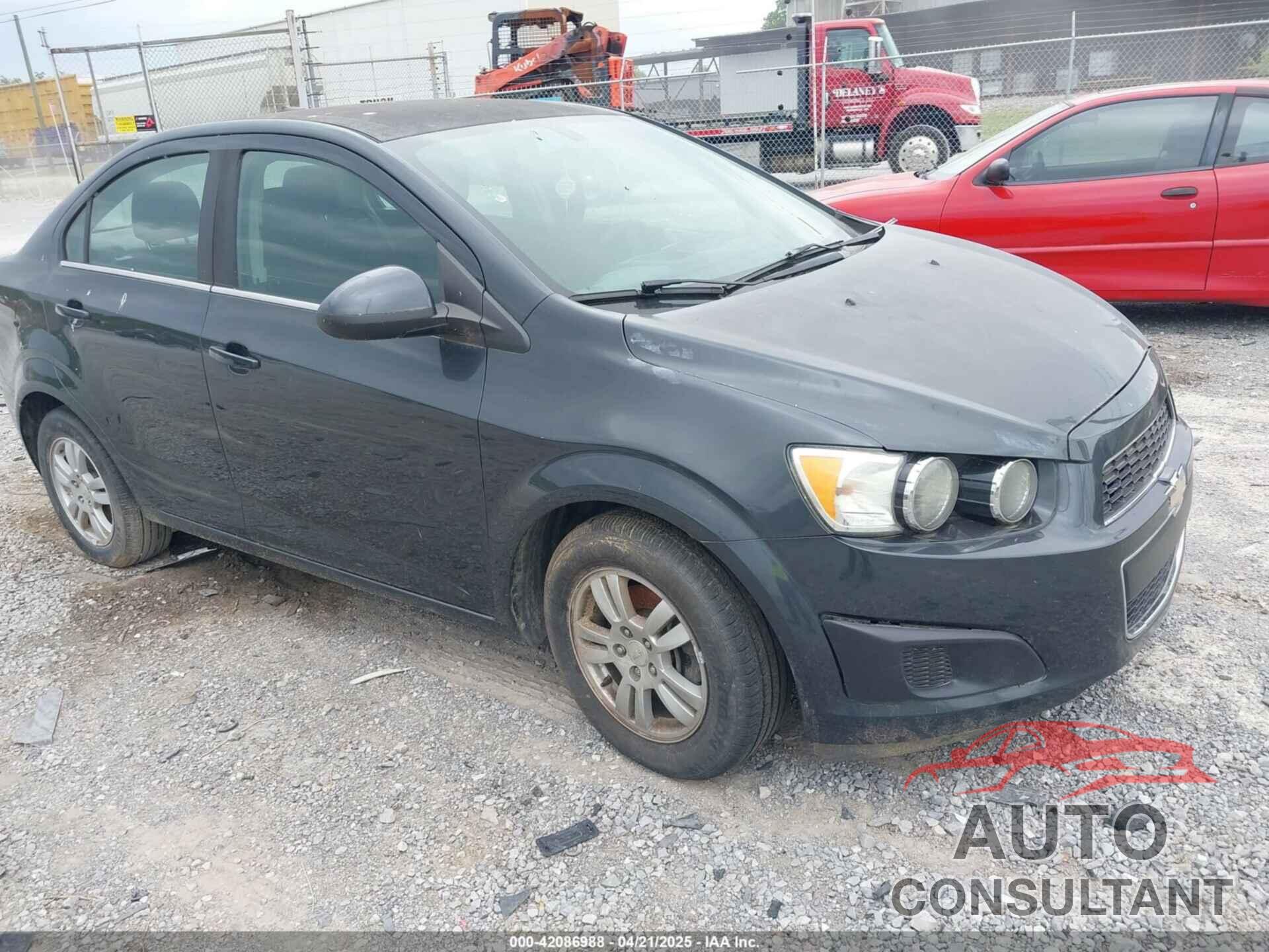 CHEVROLET SONIC 2014 - 1G1JC5SH5E4187188